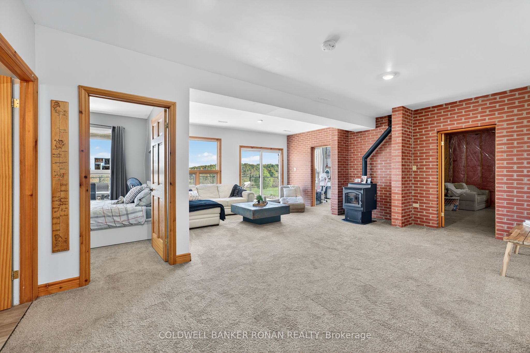 796271 3rd Line E Property Photo 22