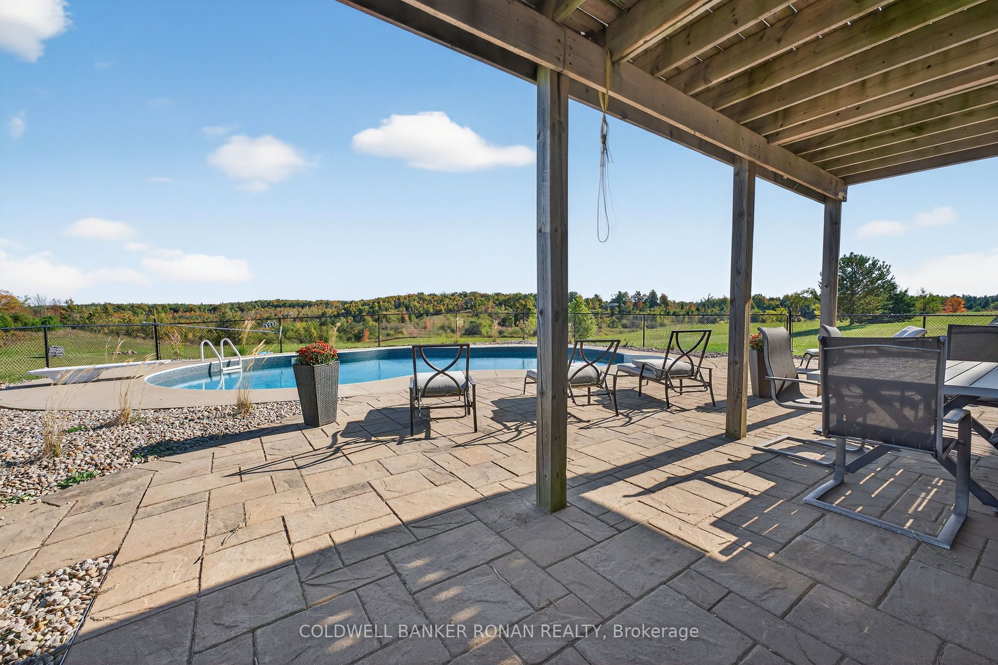 796271 3rd Line E Property Photo 28