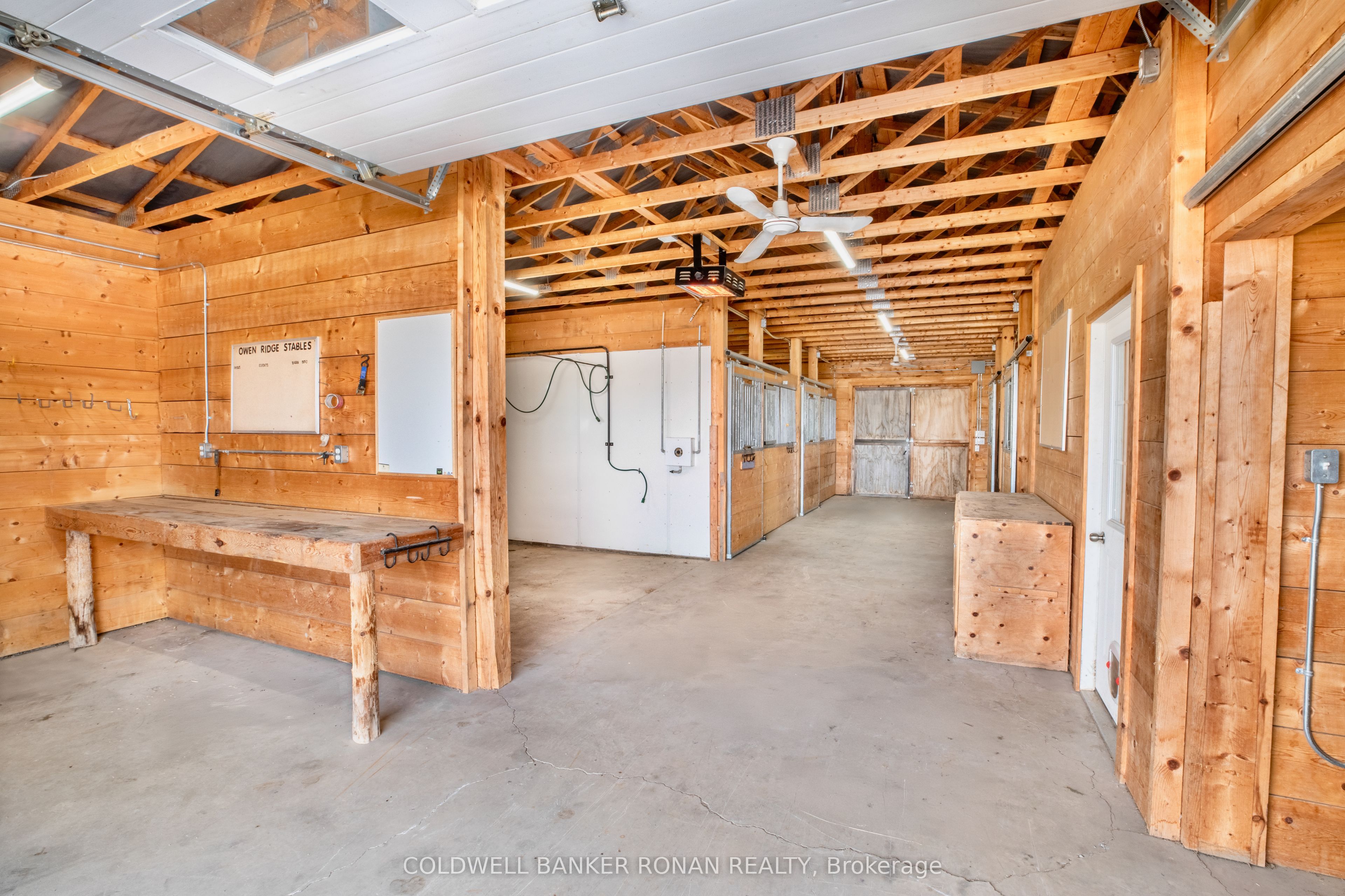 796271 3rd Line E Property Photo 35