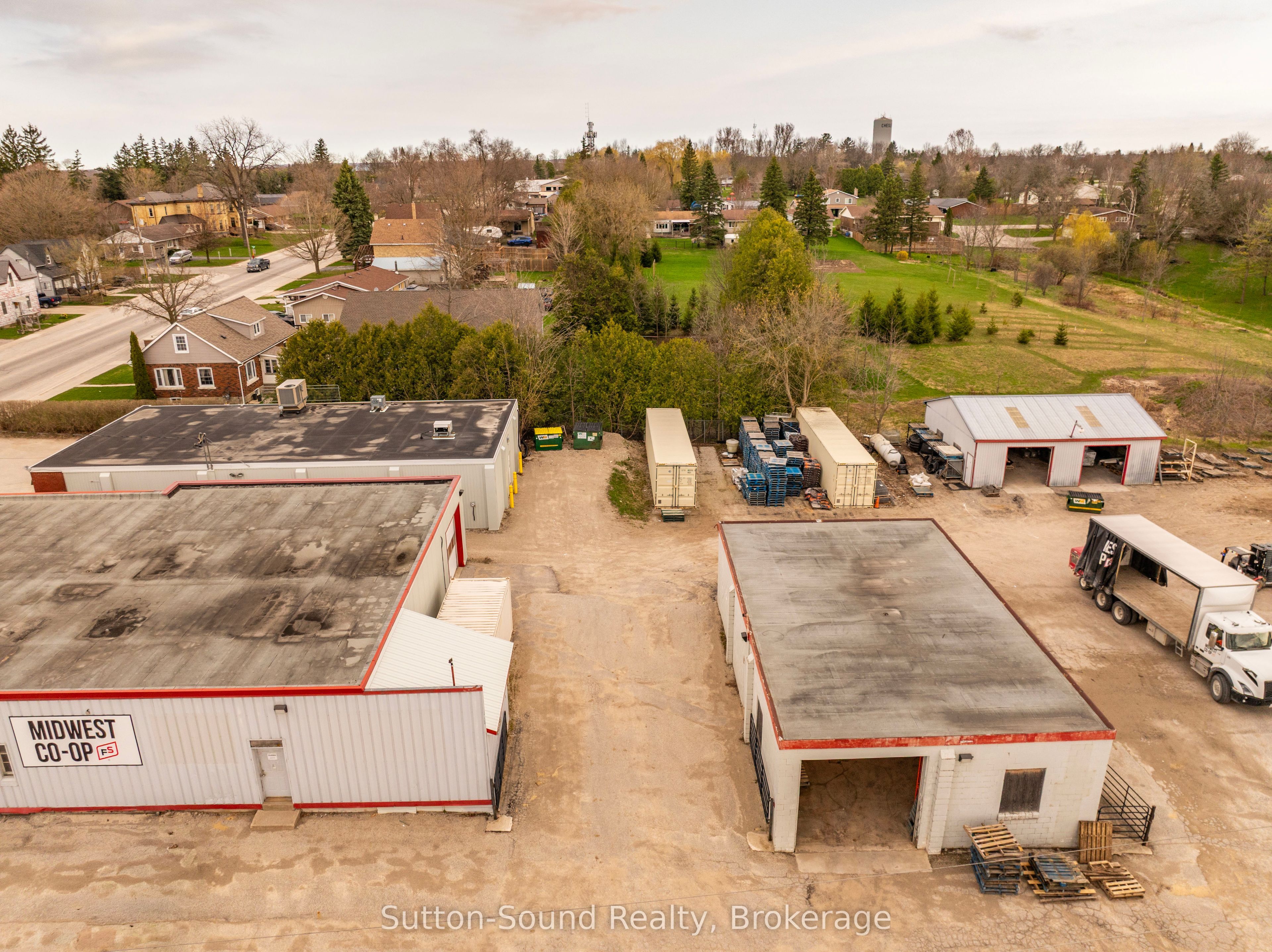 109 1st Avenue N Property Photo 27