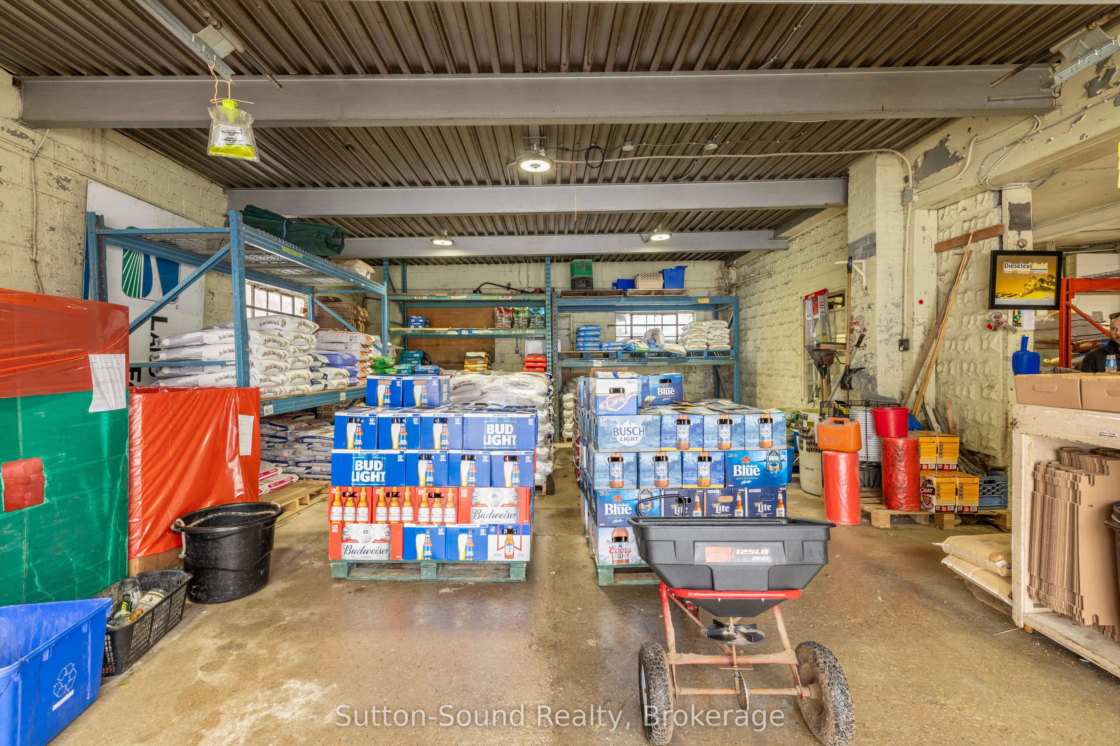 1056 9 Highway Property Photo 10