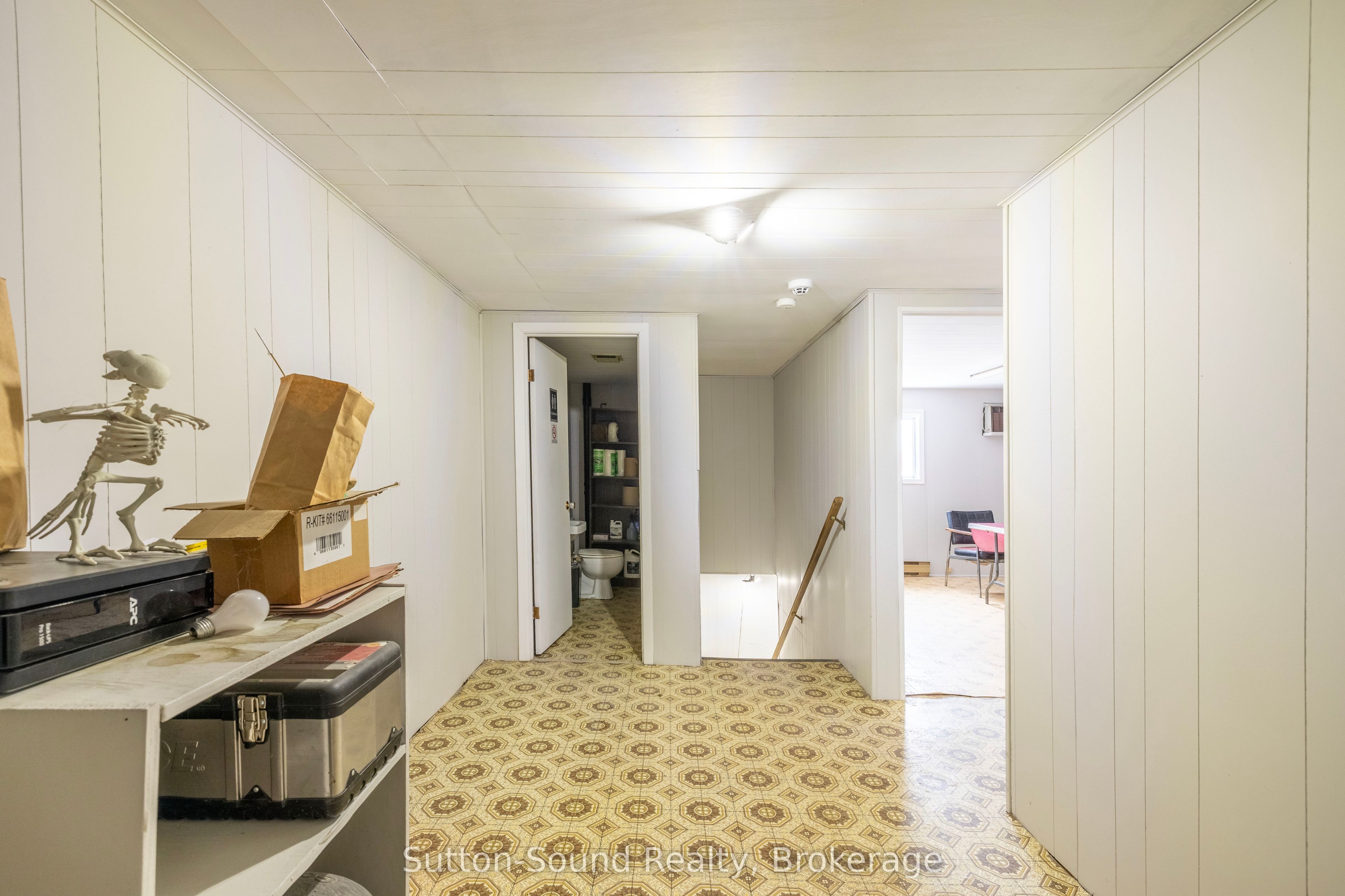 1056 9 Highway Property Photo 14