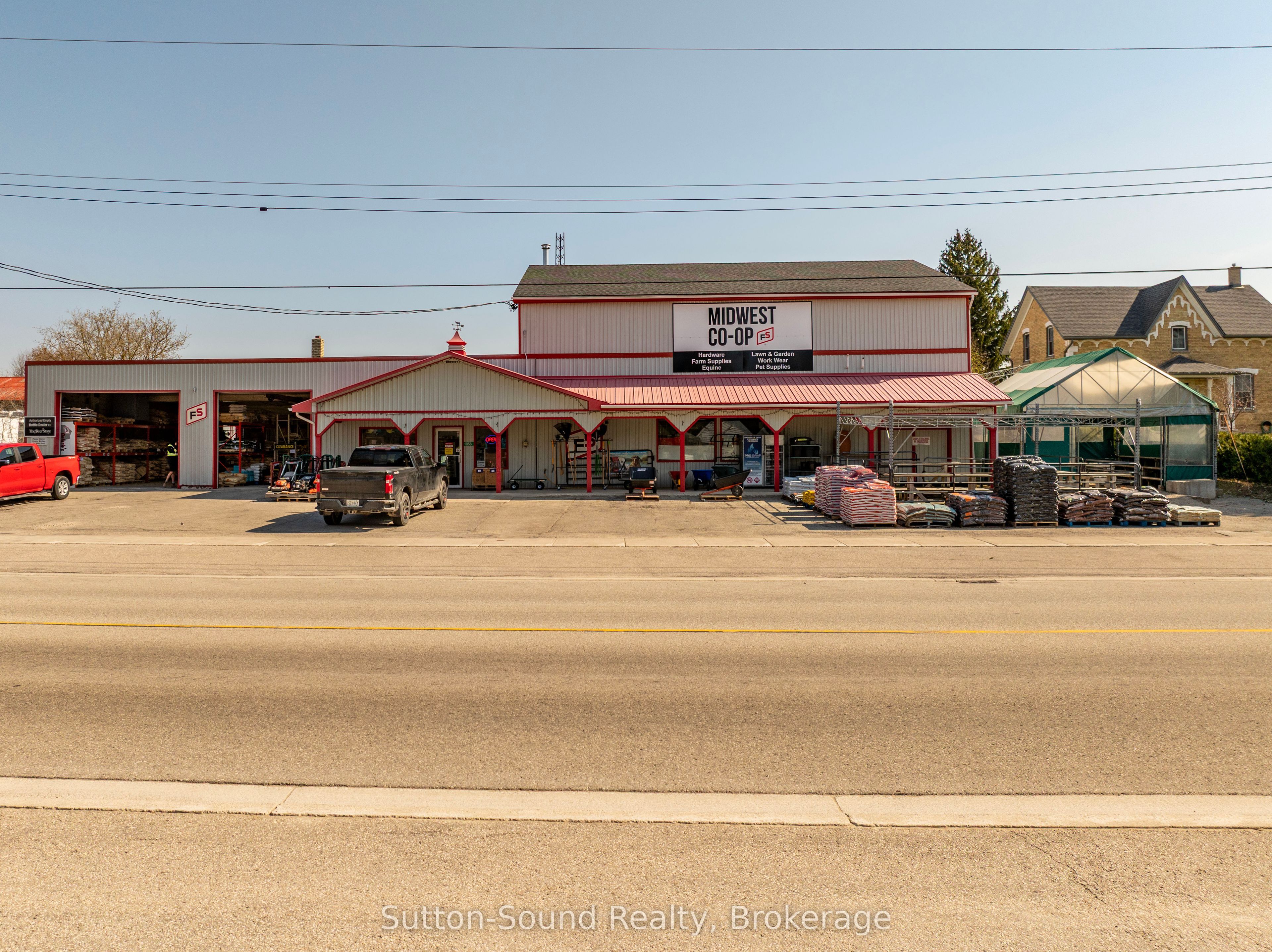 1056 9 Highway Property Photo 21