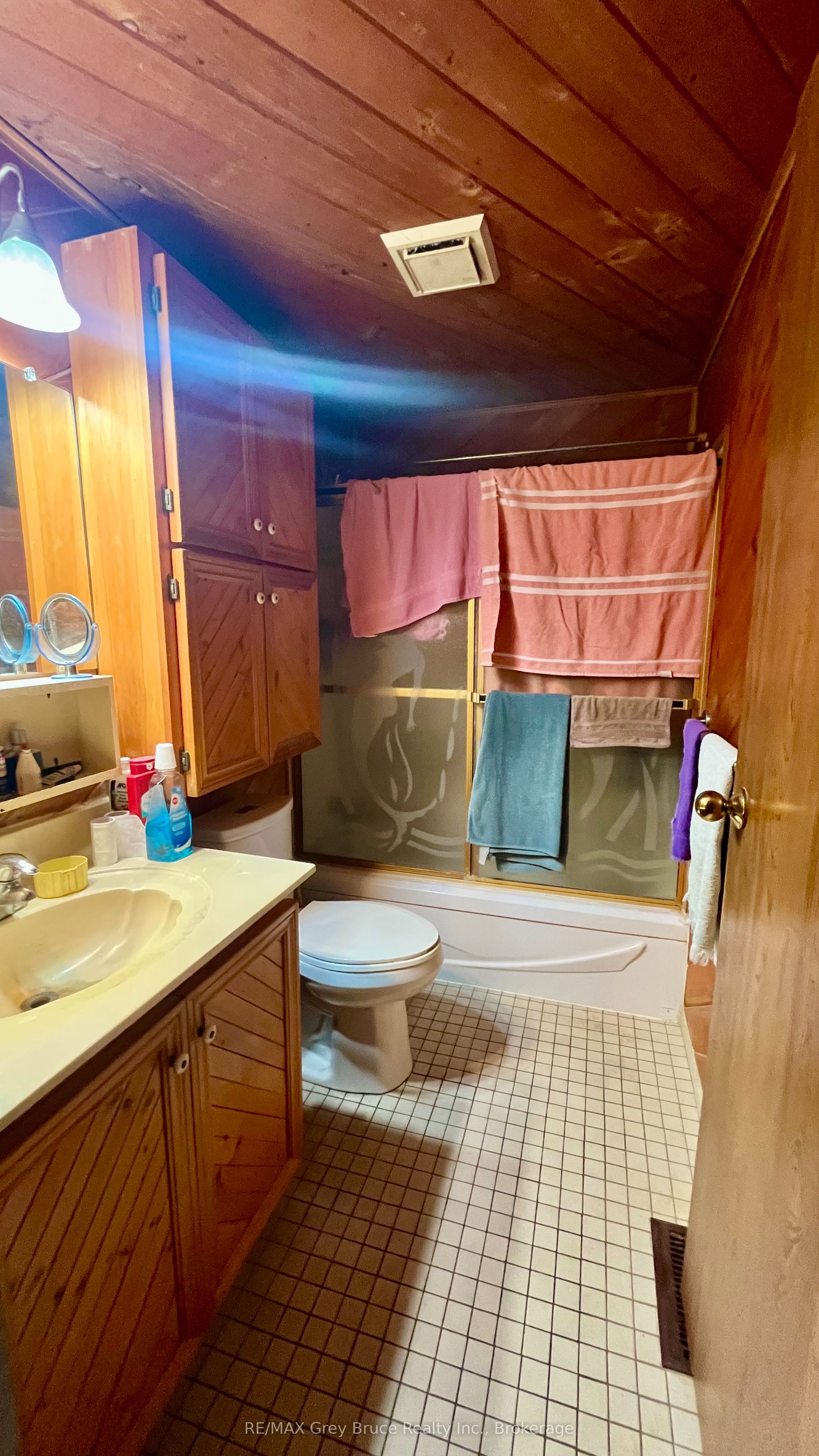 1069 7th Avenue Property Photo 12