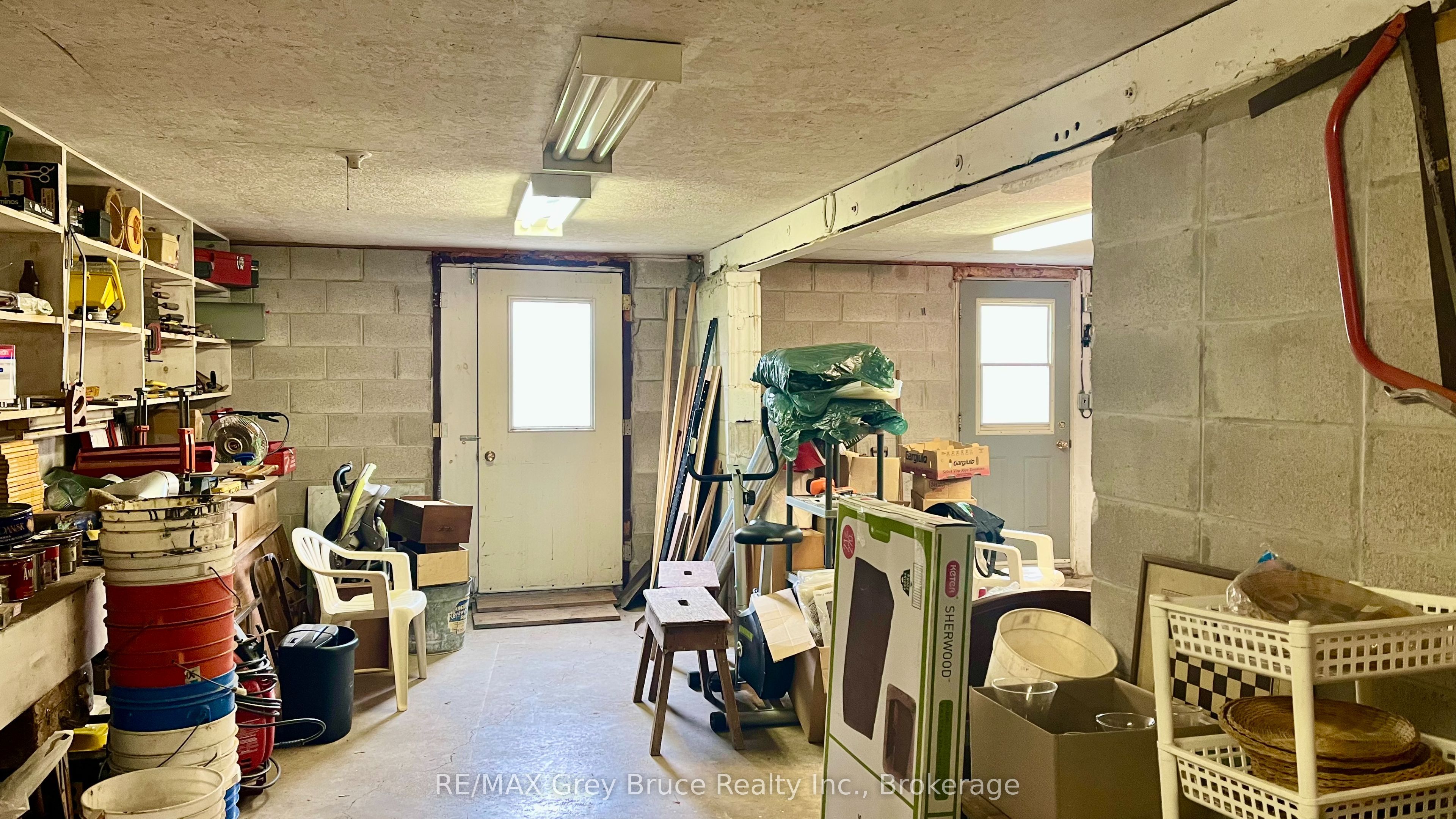 1069 7th Avenue Property Photo 29