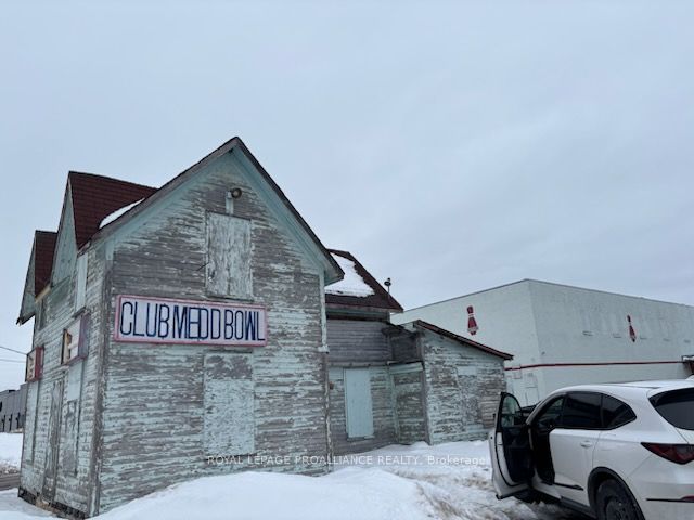 39 Dundas Street E Property Photo 19