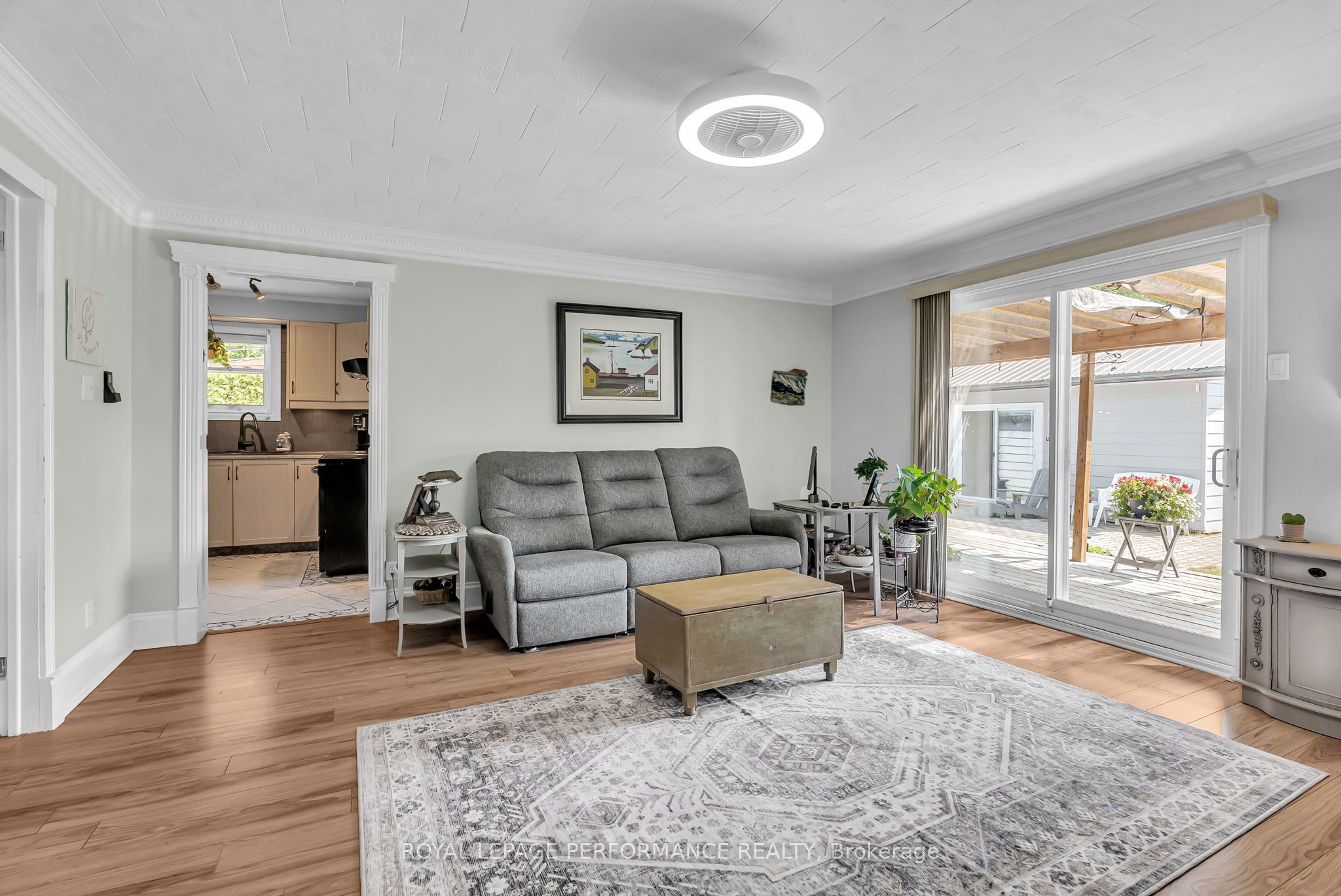 21052 Birch Avenue Property Photo 6