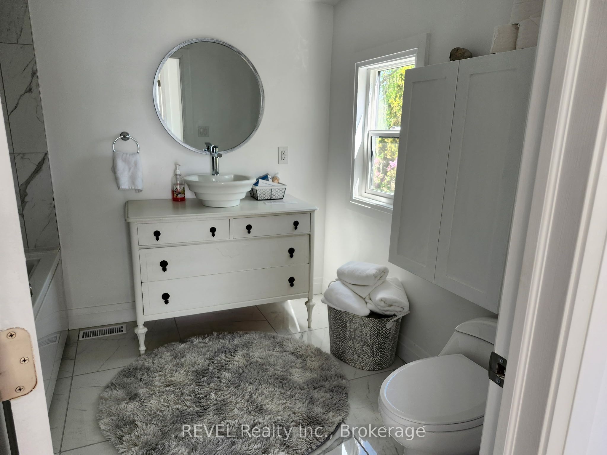 2507 North Shore Drive Property Photo 11