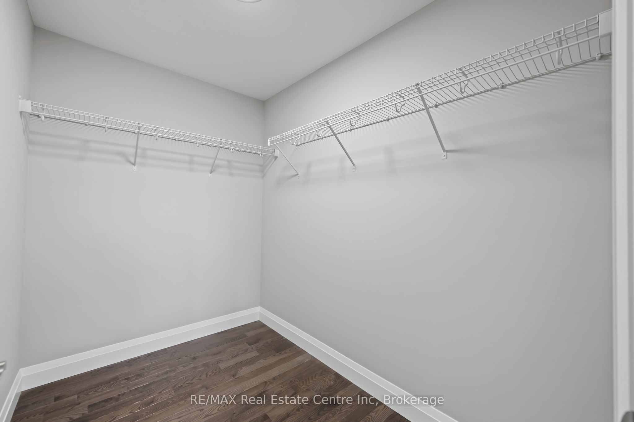 190 Bridge Crescent Property Photo 21