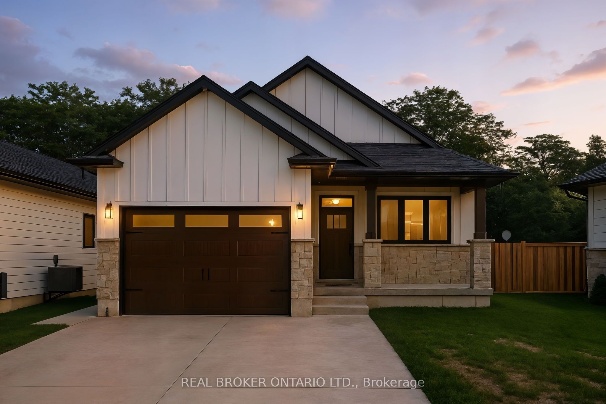 9 Macneil Court Property Photo 1