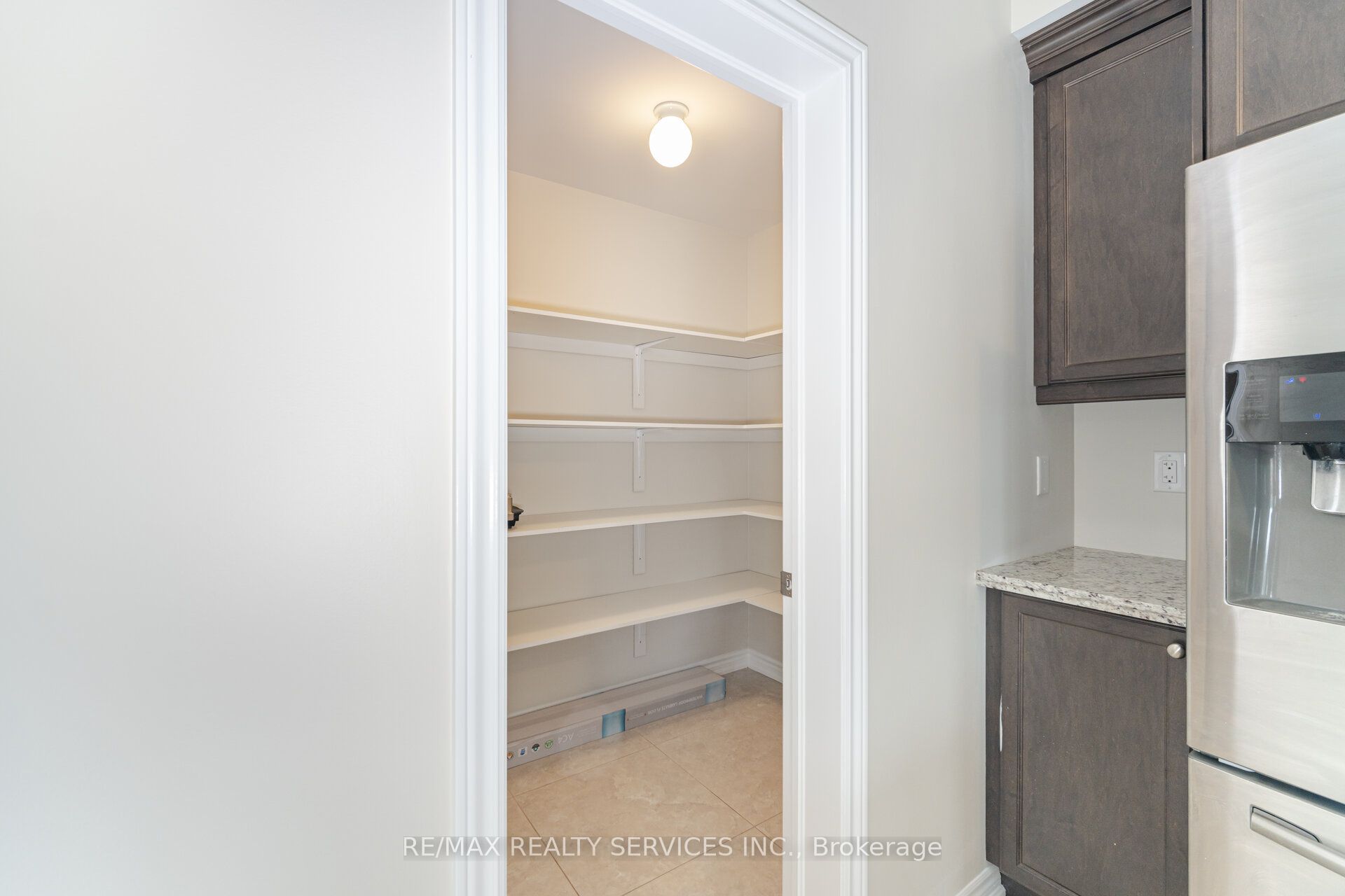 37 Pace Avenue Property Photo 16