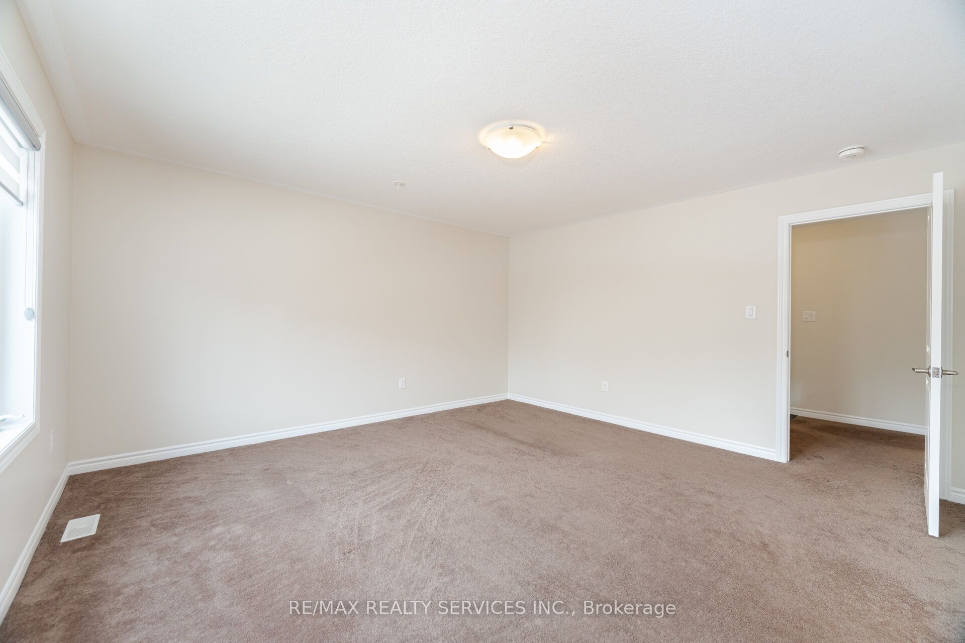 37 Pace Avenue Property Photo 22