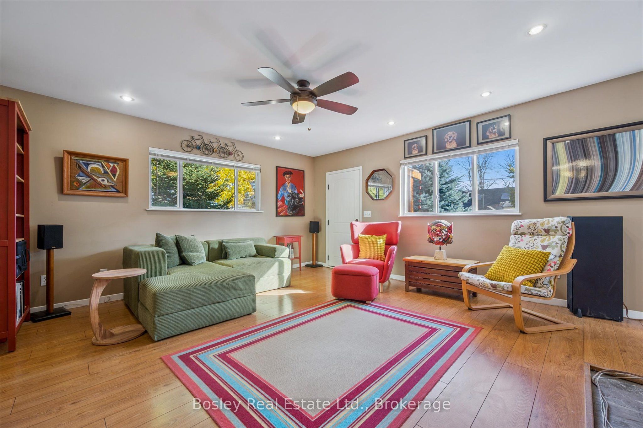 32 Holly Trail Property Photo 11