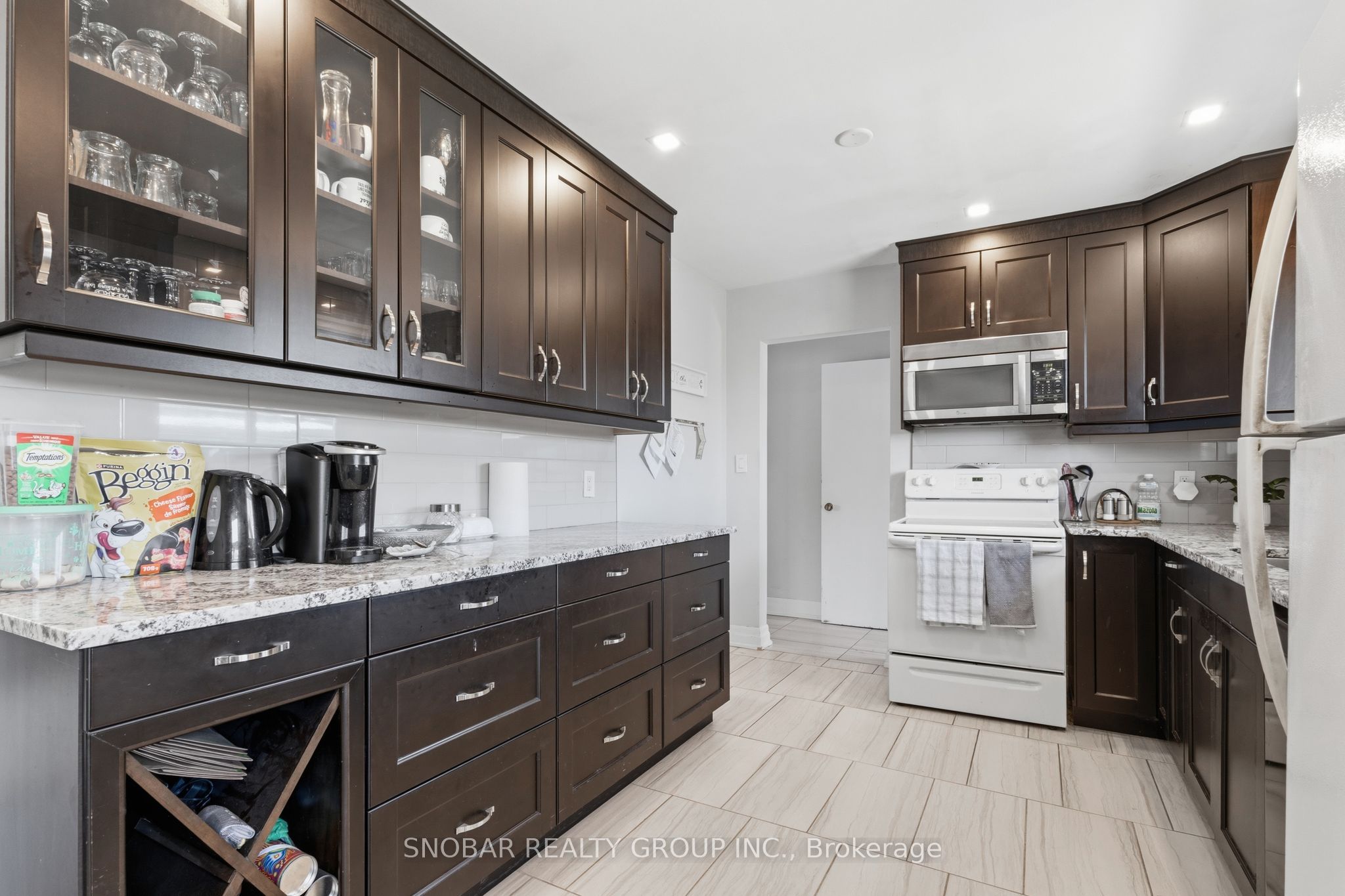 57 Alexandra Boulevard Property Photo 8