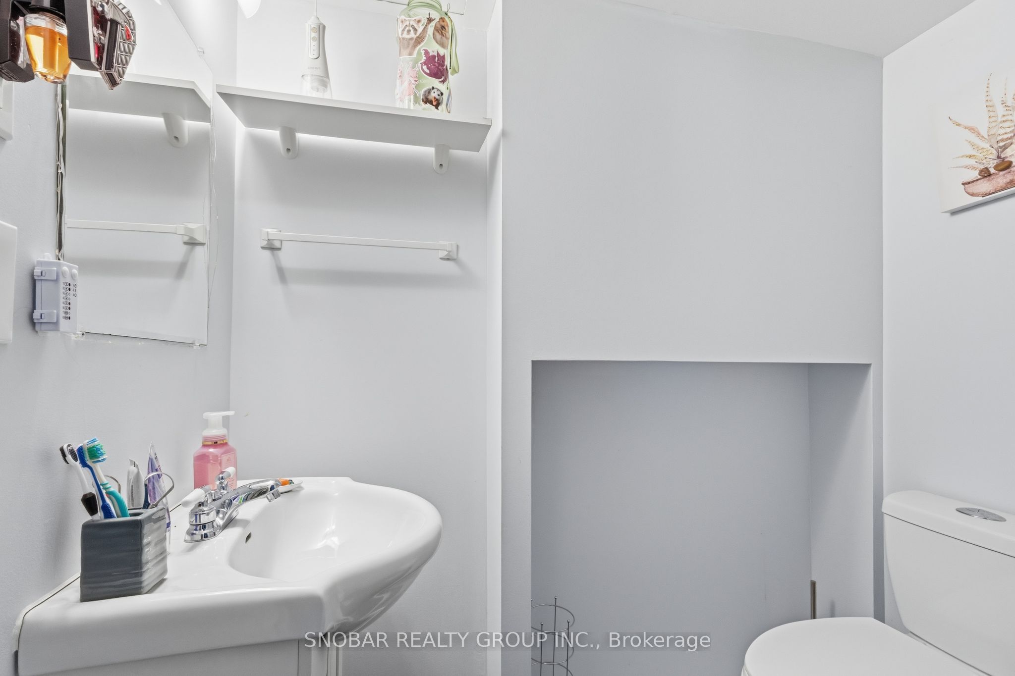 57 Alexandra Boulevard Property Photo 17