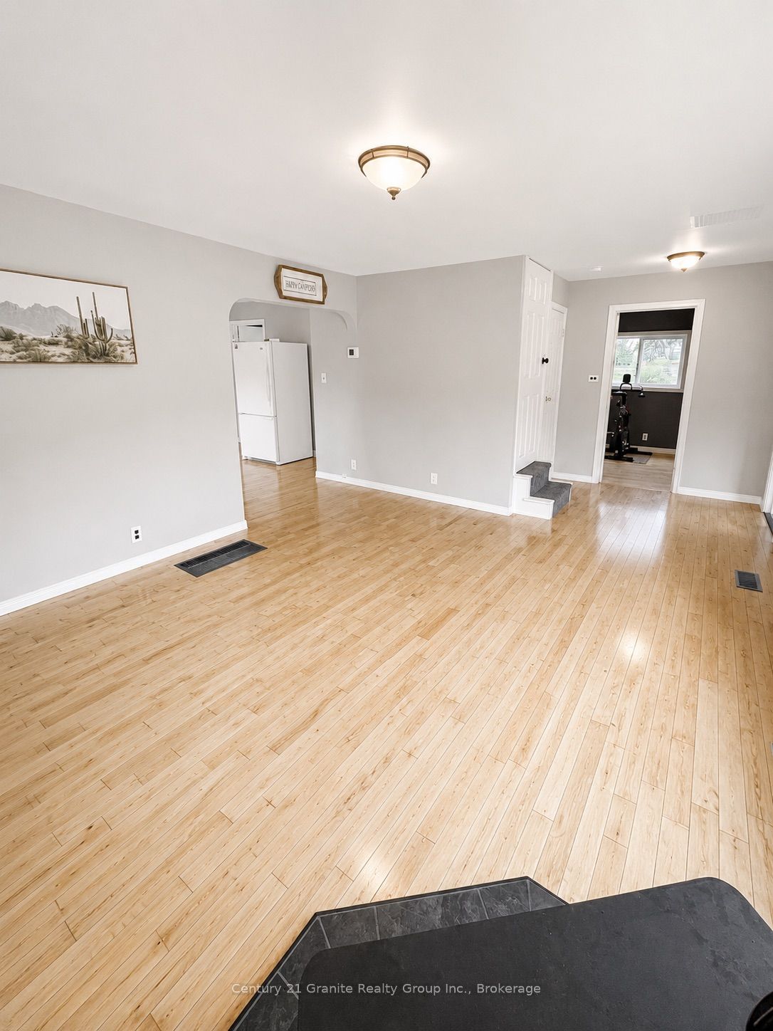 1367 Detlor Road Property Photo 4