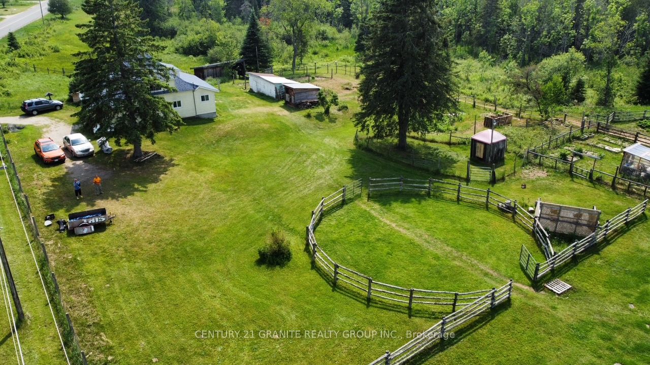 1367 Detlor Road Property Photo 32