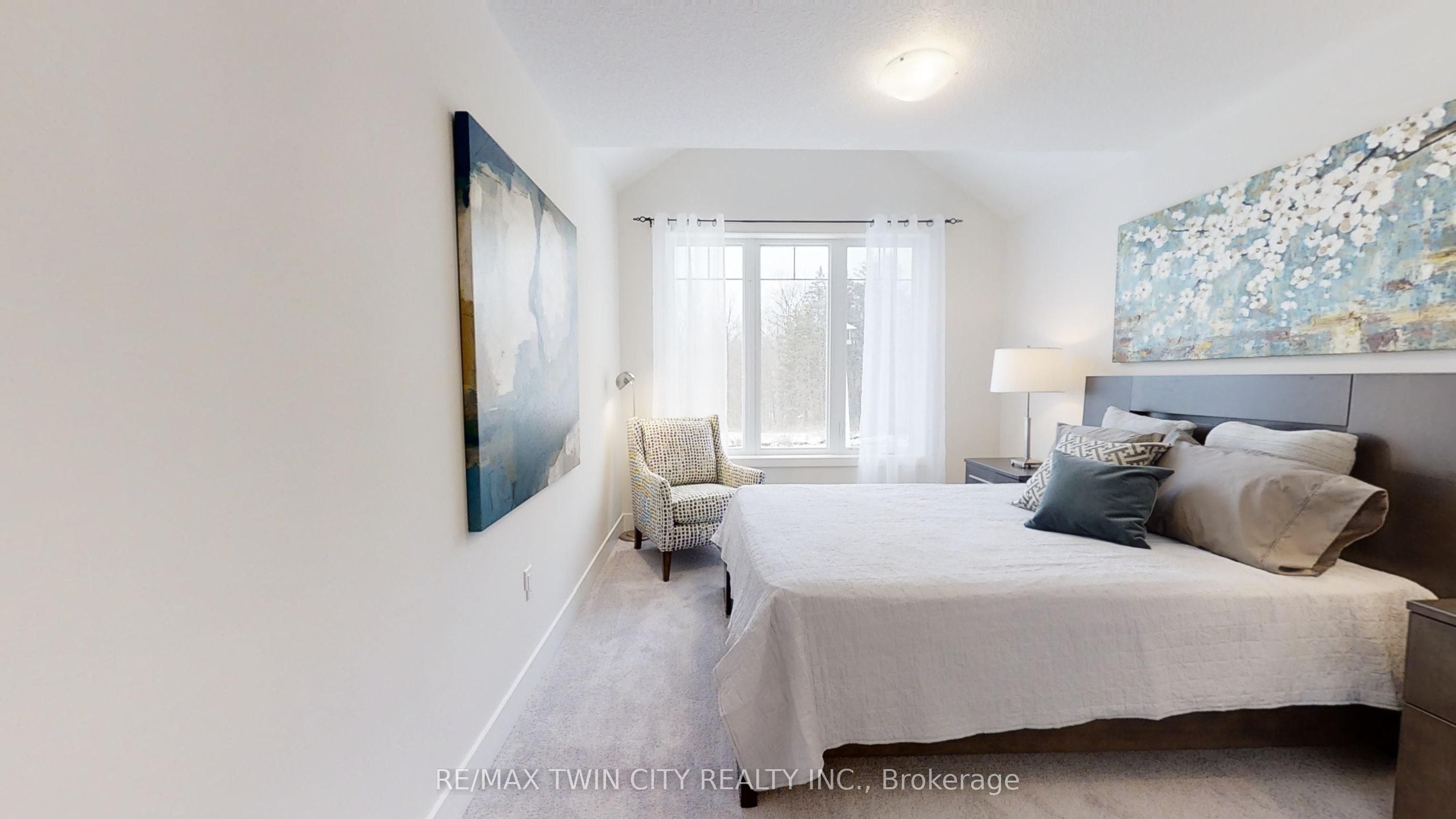 163 Julie Crescent Property Photo 15