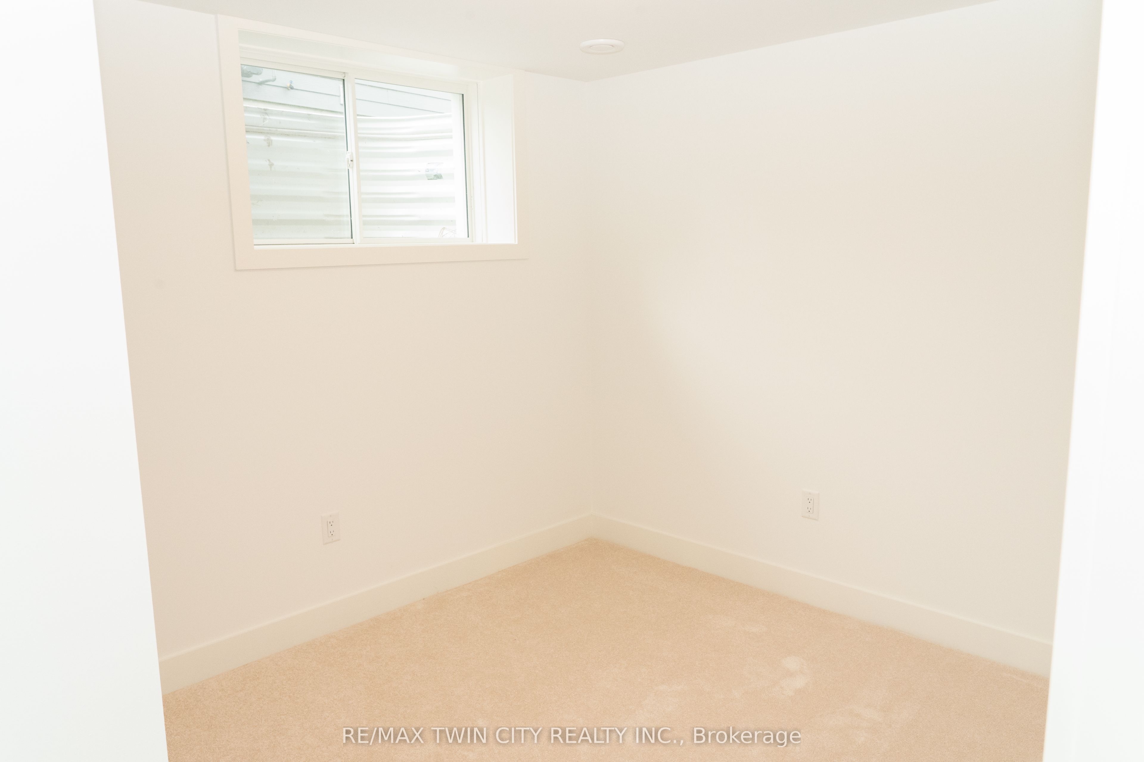 163 Julie Crescent Property Photo 18
