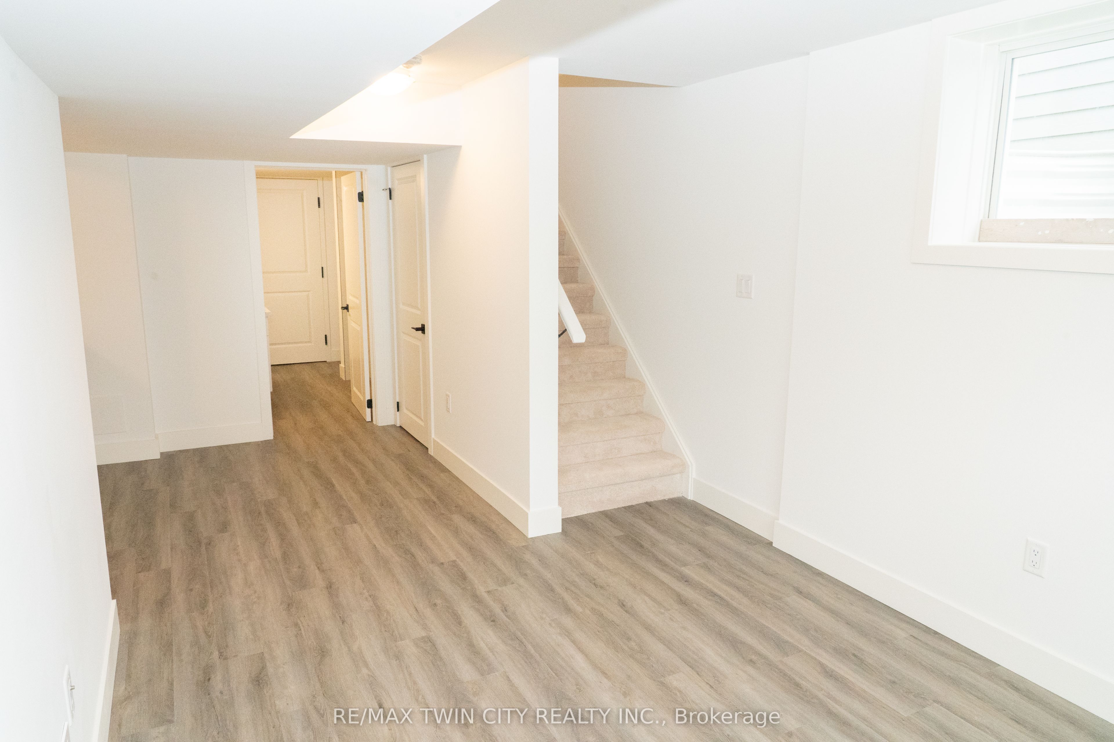 163 Julie Crescent Property Photo 20