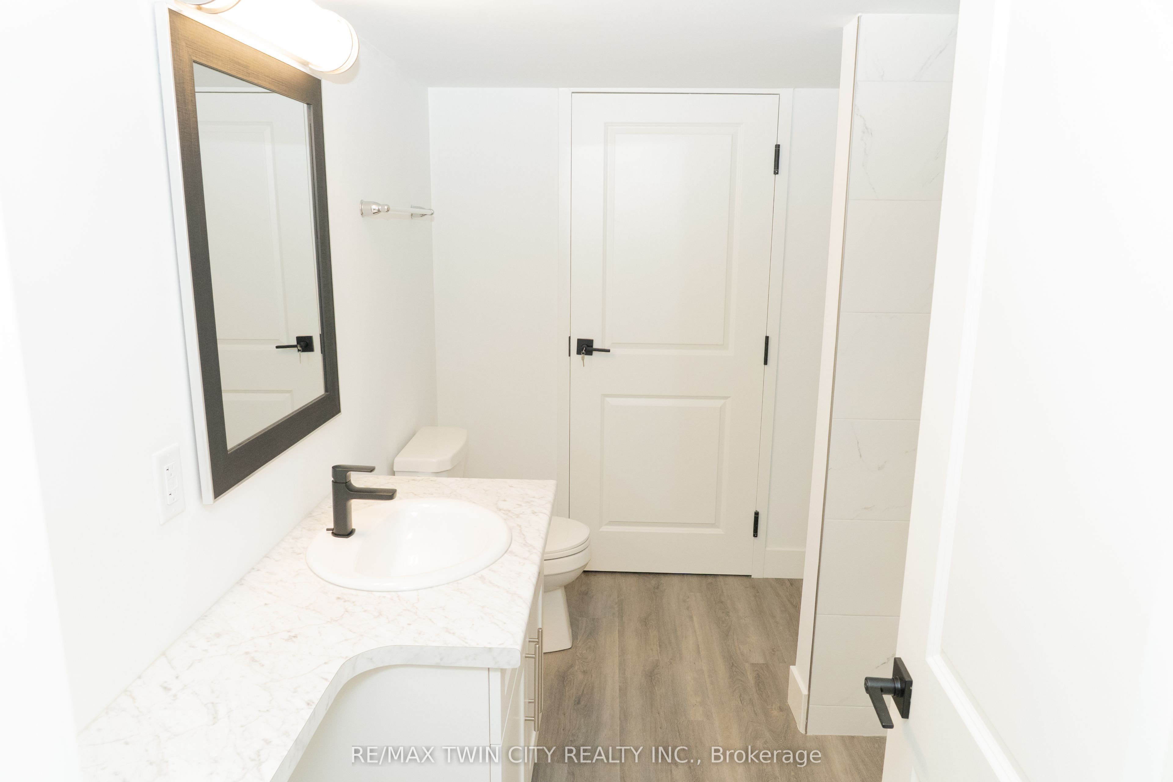 163 Julie Crescent Property Photo 22