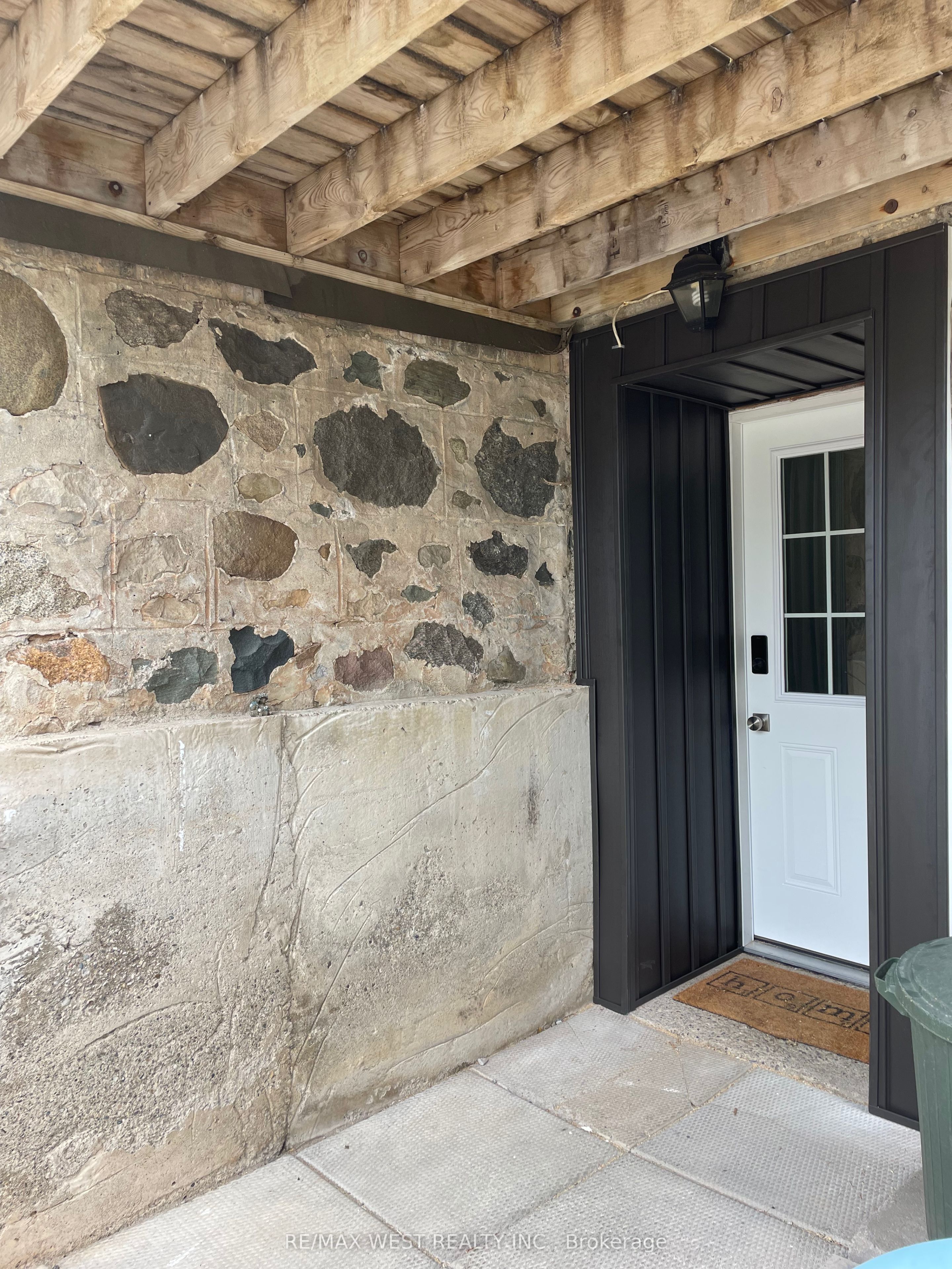 182 12th Street Property Photo 14