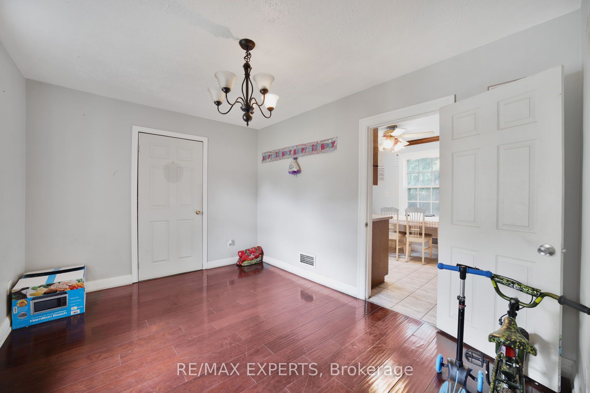 6198 Delaware Street Property Photo 6