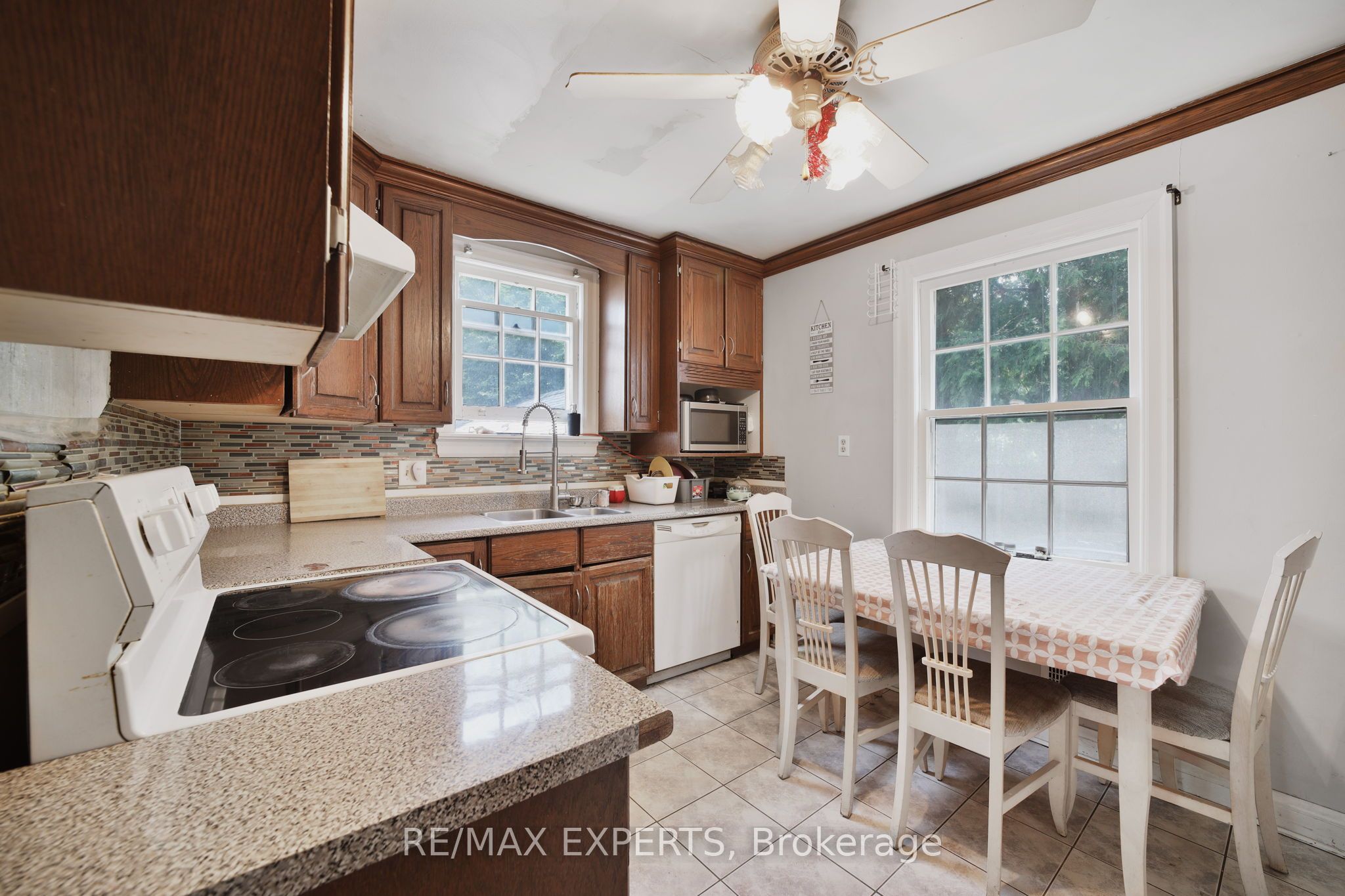 6198 Delaware Street Property Photo 14