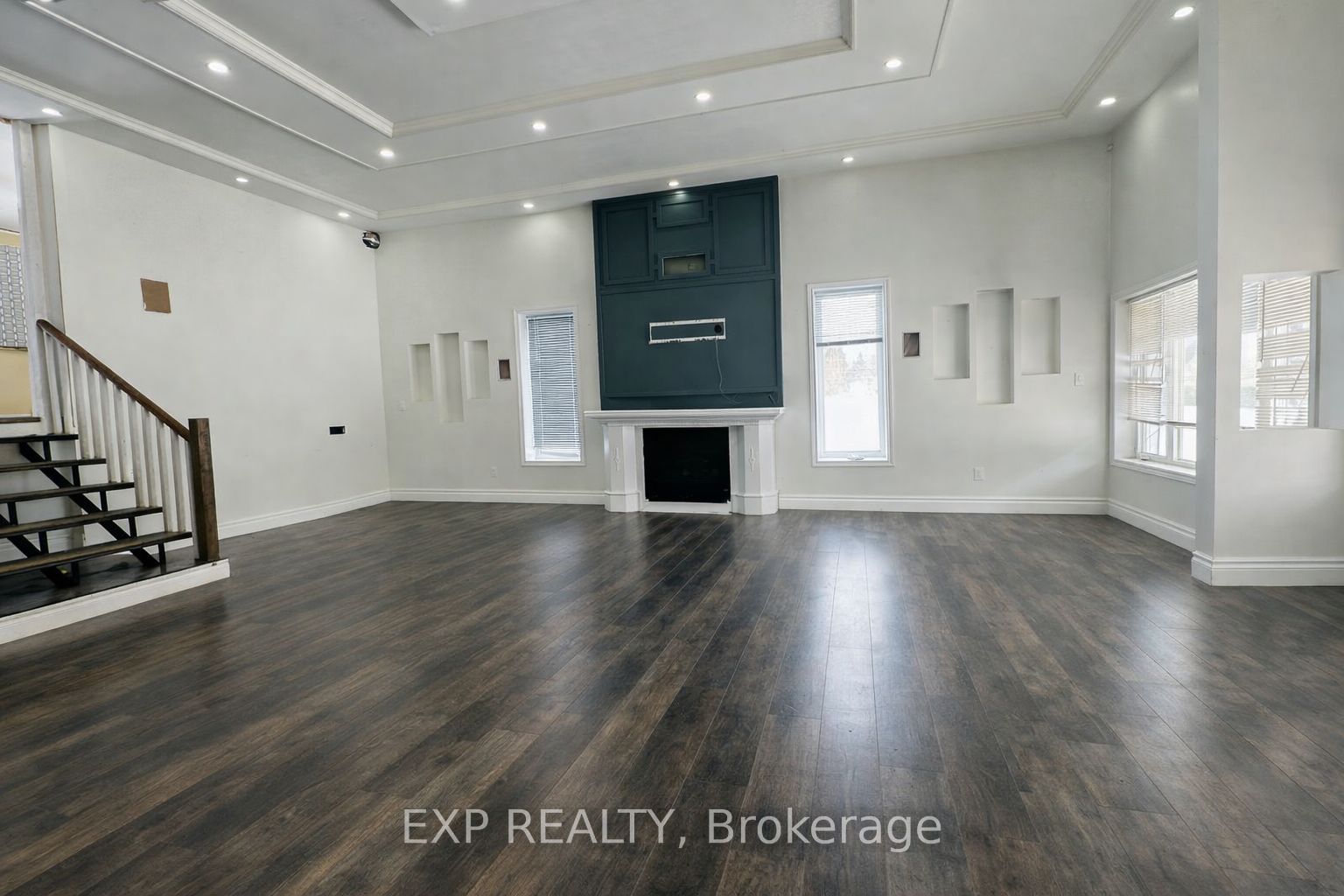 1133 Plowmans Line Property Photo 3