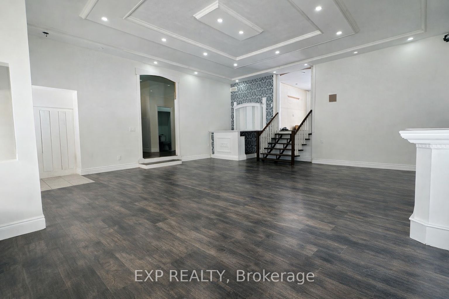 1133 Plowmans Line Property Photo 4