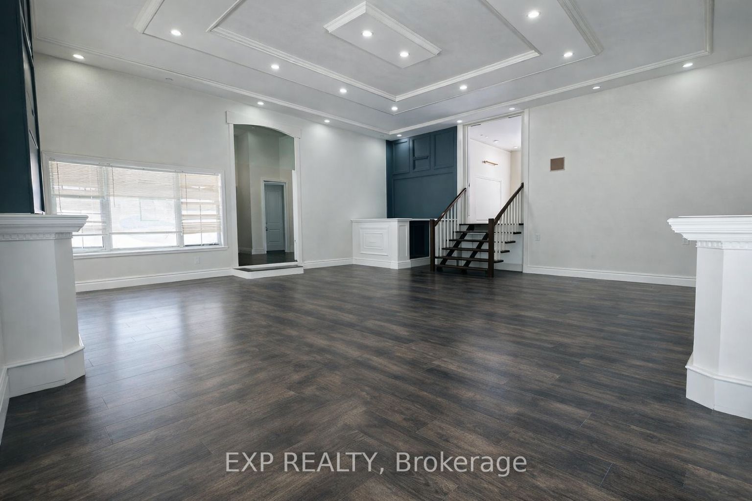 1133 Plowmans Line Property Photo 5