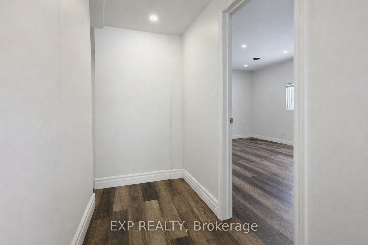 1133 Plowmans Line Property Photo 9