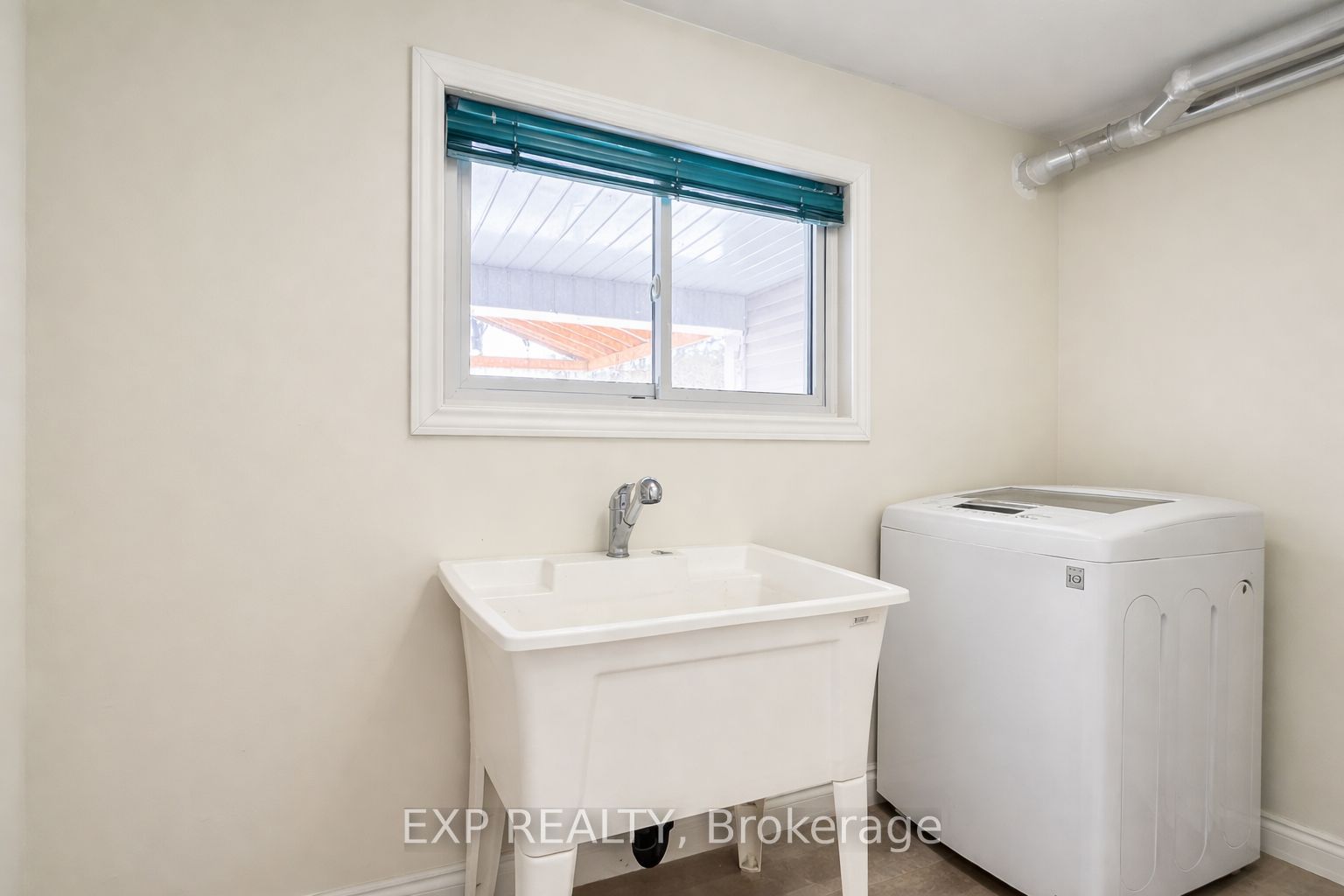 1133 Plowmans Line Property Photo 18