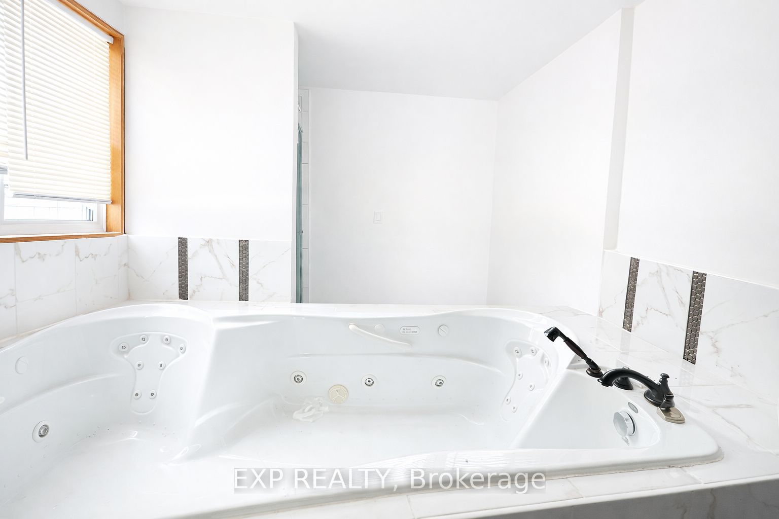 1133 Plowmans Line Property Photo 22