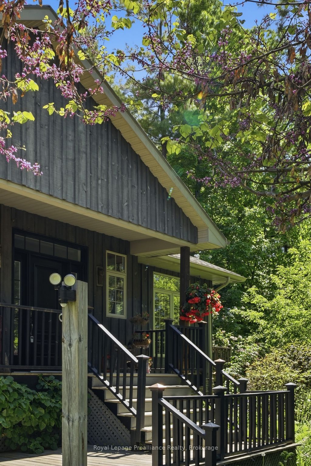 602 Elmbrook Road Property Photo 4