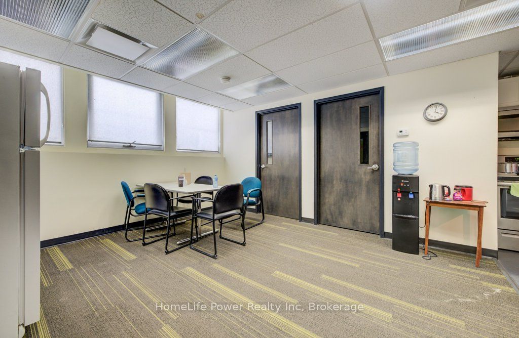 354 Charles Street E Property Photo 7