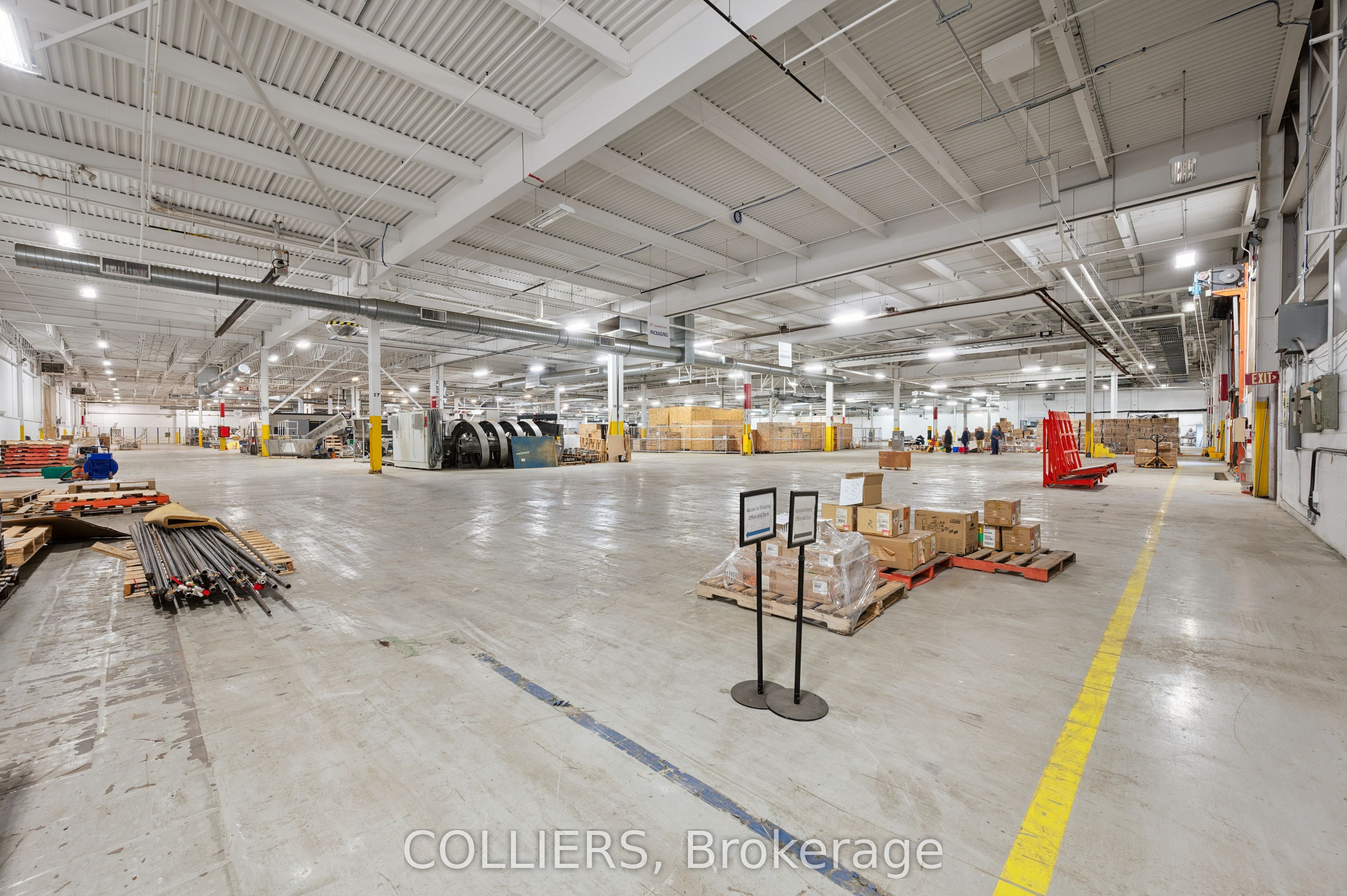 545 Speedvale Avenue W Property Photo 3