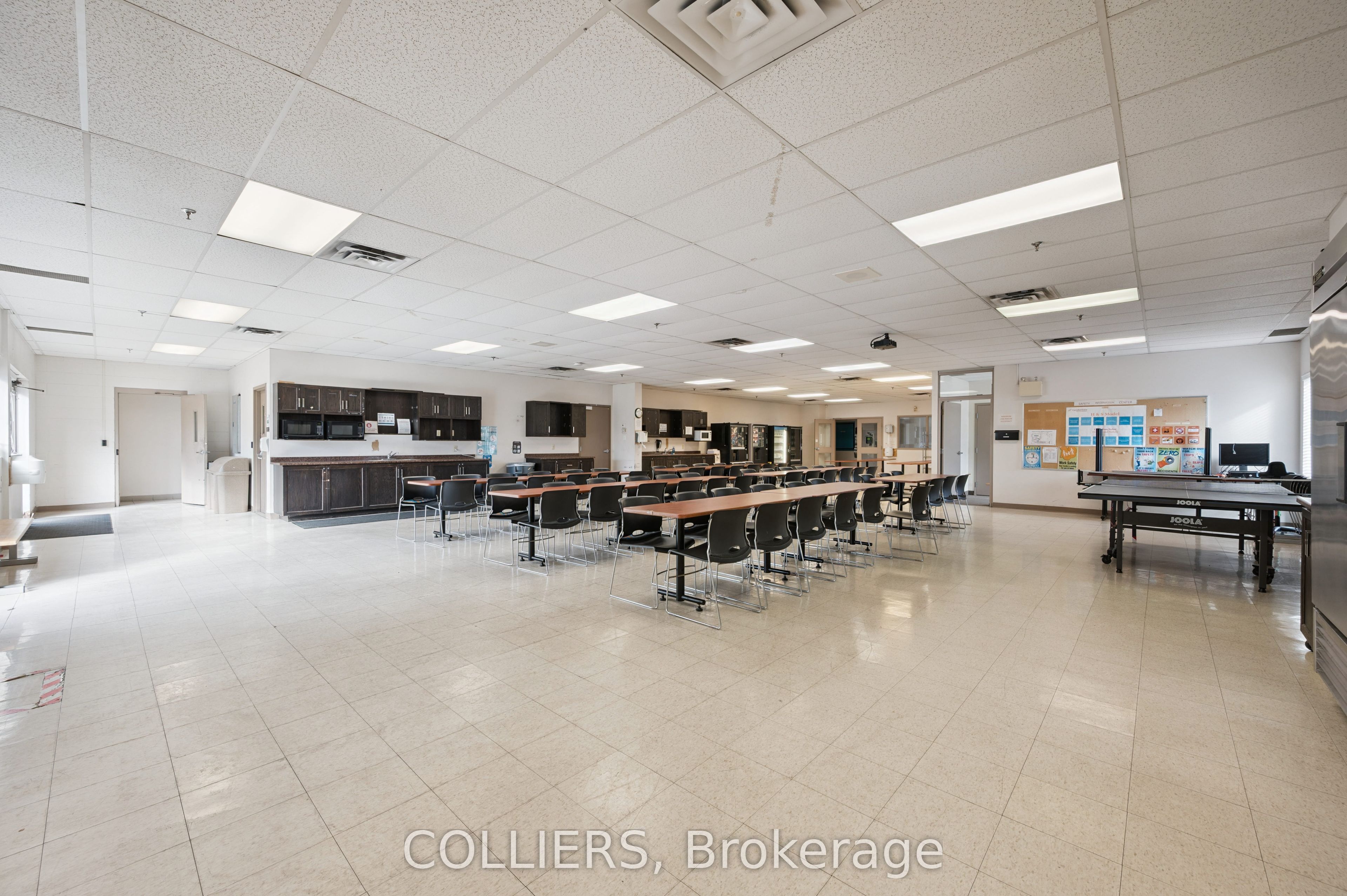 545 Speedvale Avenue W Property Photo 10