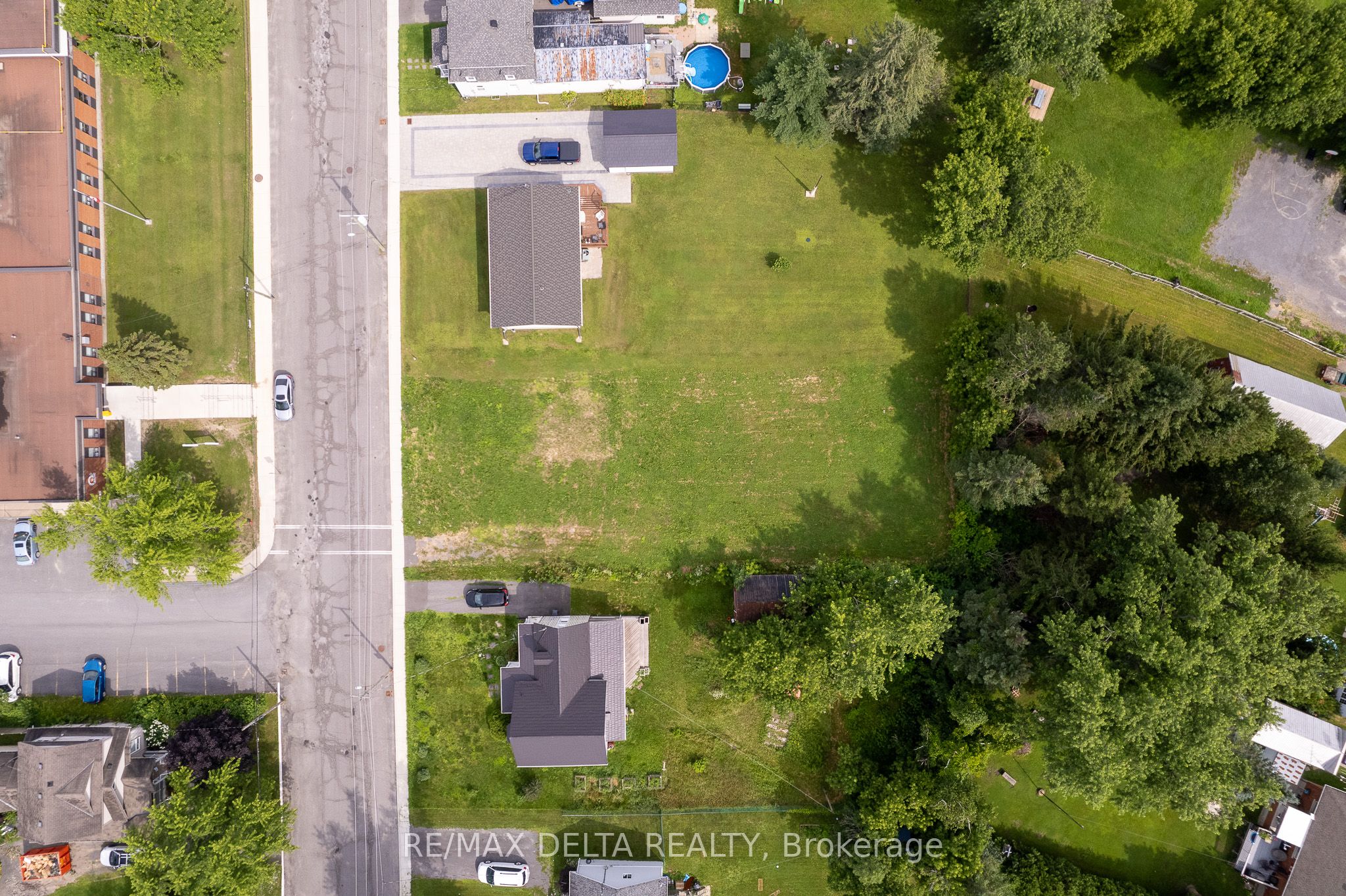 265 Main Street Property Photo 6