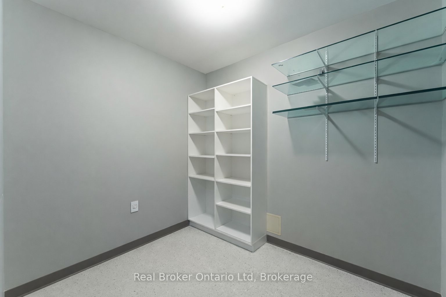 1525 16th Street E 1 Property Photo 9