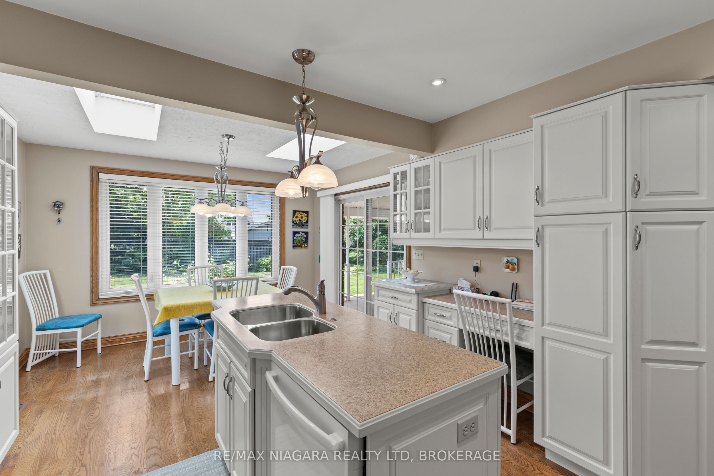 67 The Promenade Property Photo 14