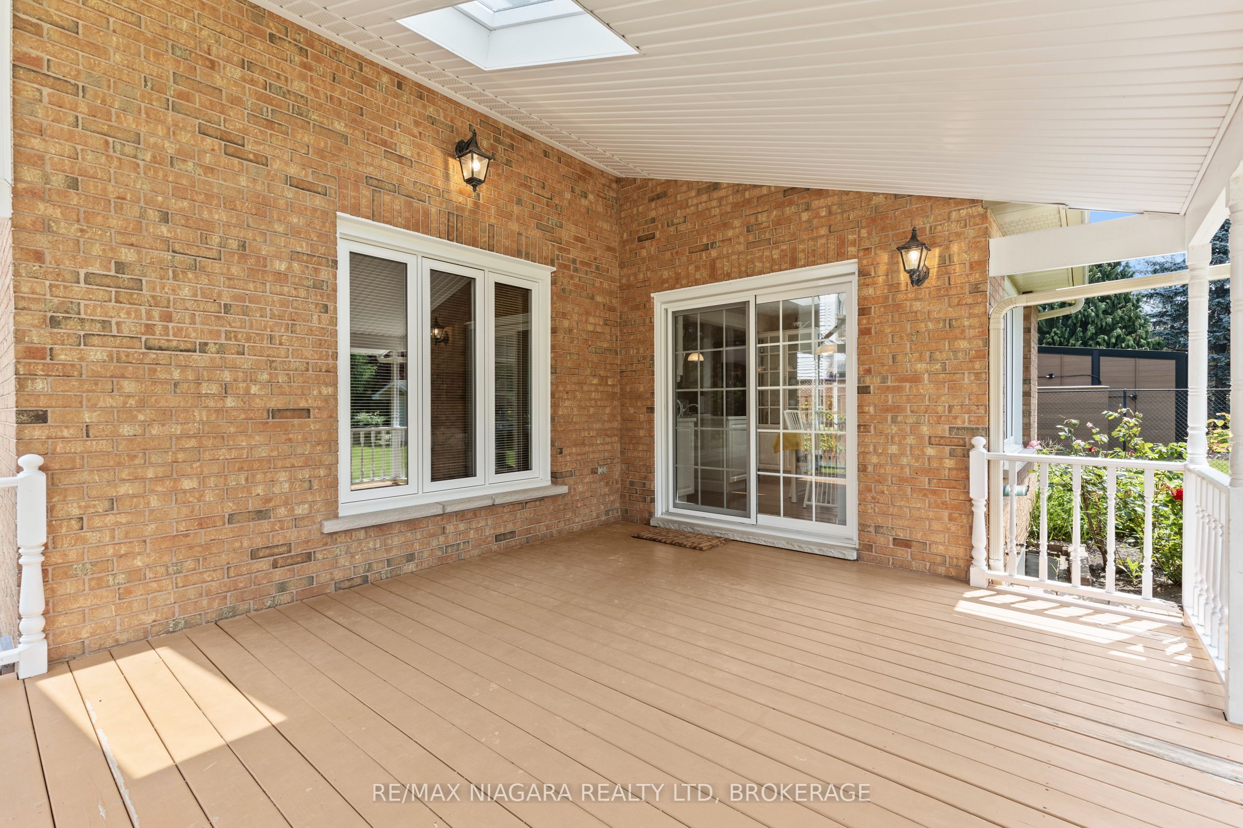 67 The Promenade Property Photo 29