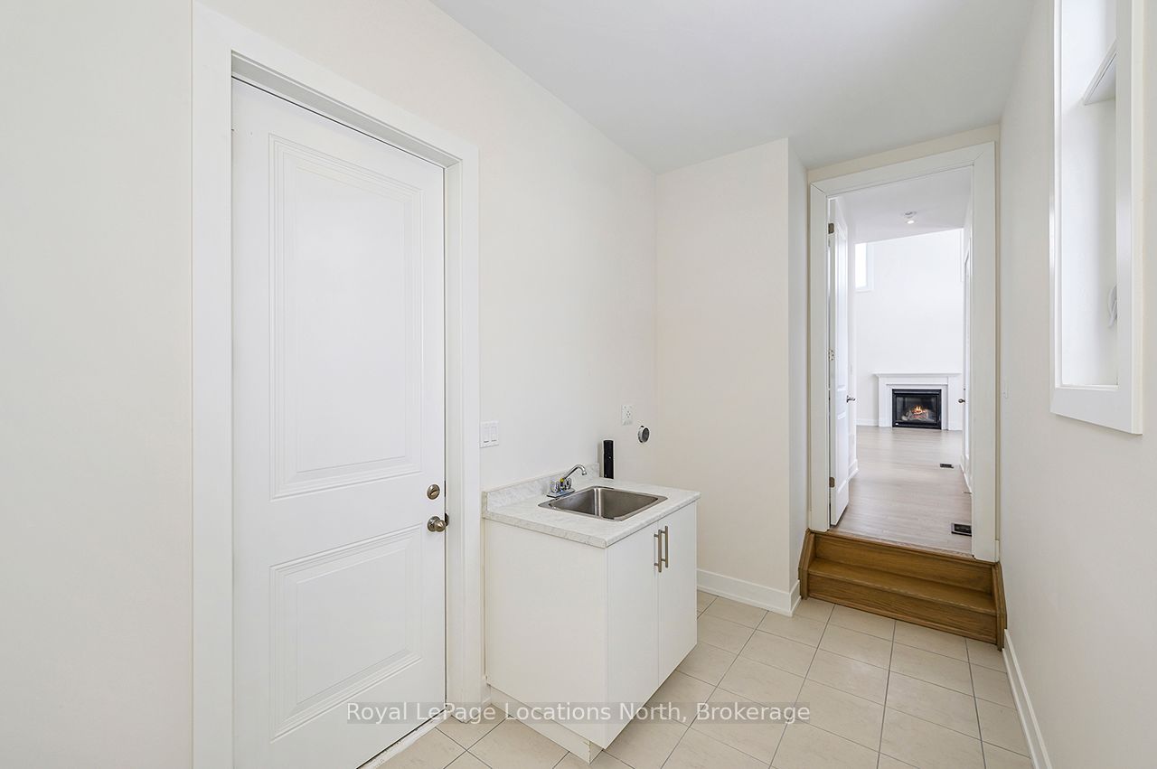 111 Clement Lane Property Photo 13