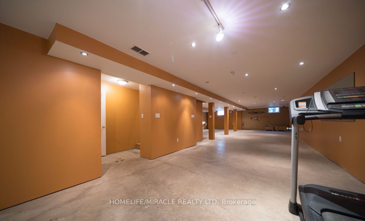 385 Mount Pleasant Road Property Photo 8