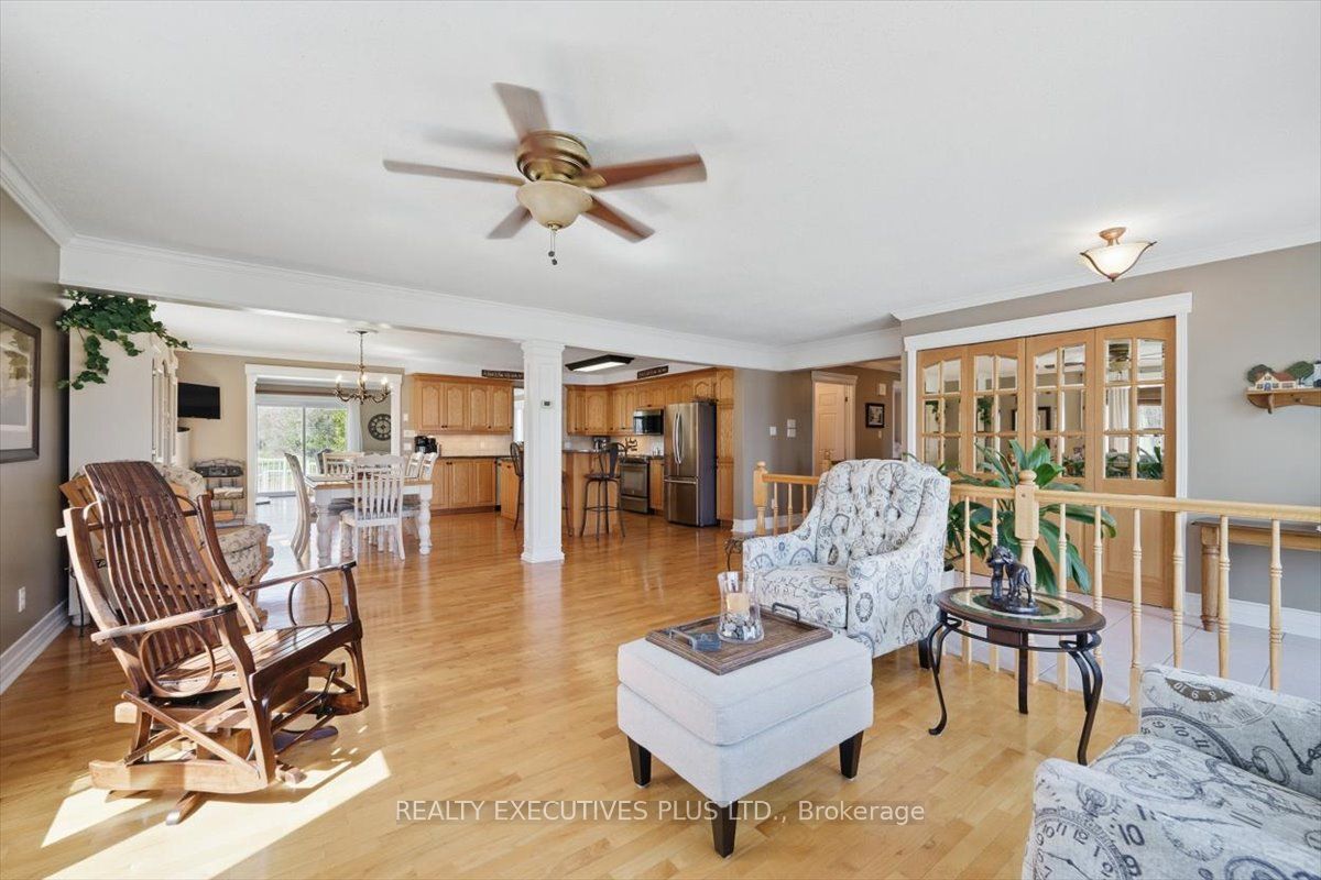 2935 Baseline Road Property Photo 5