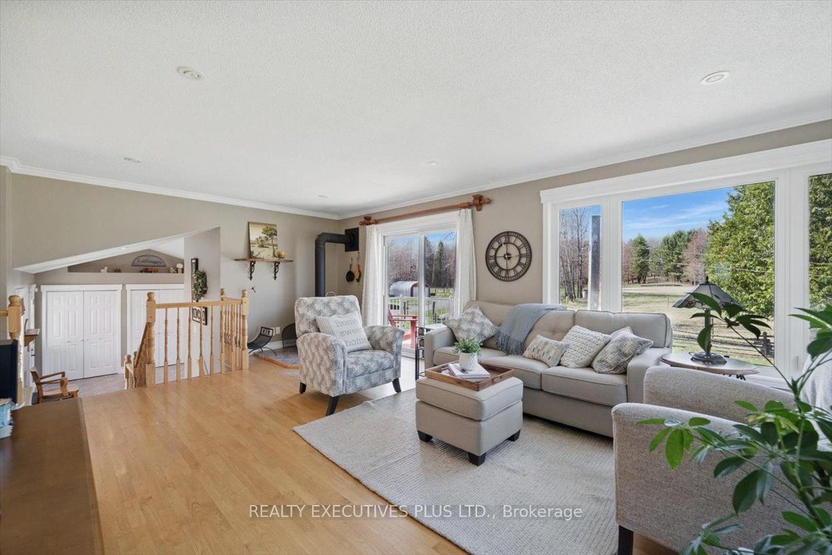 2935 Baseline Road Property Photo 13