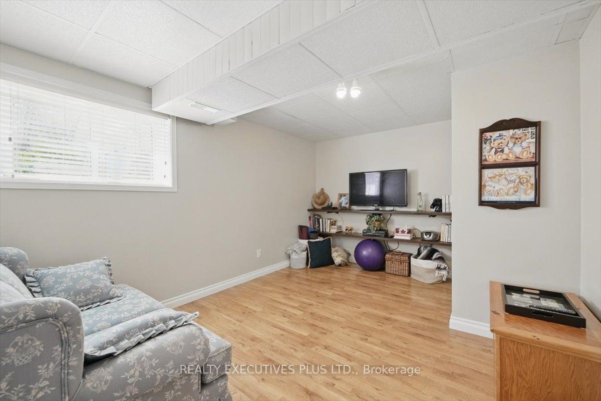 2935 Baseline Road Property Photo 29