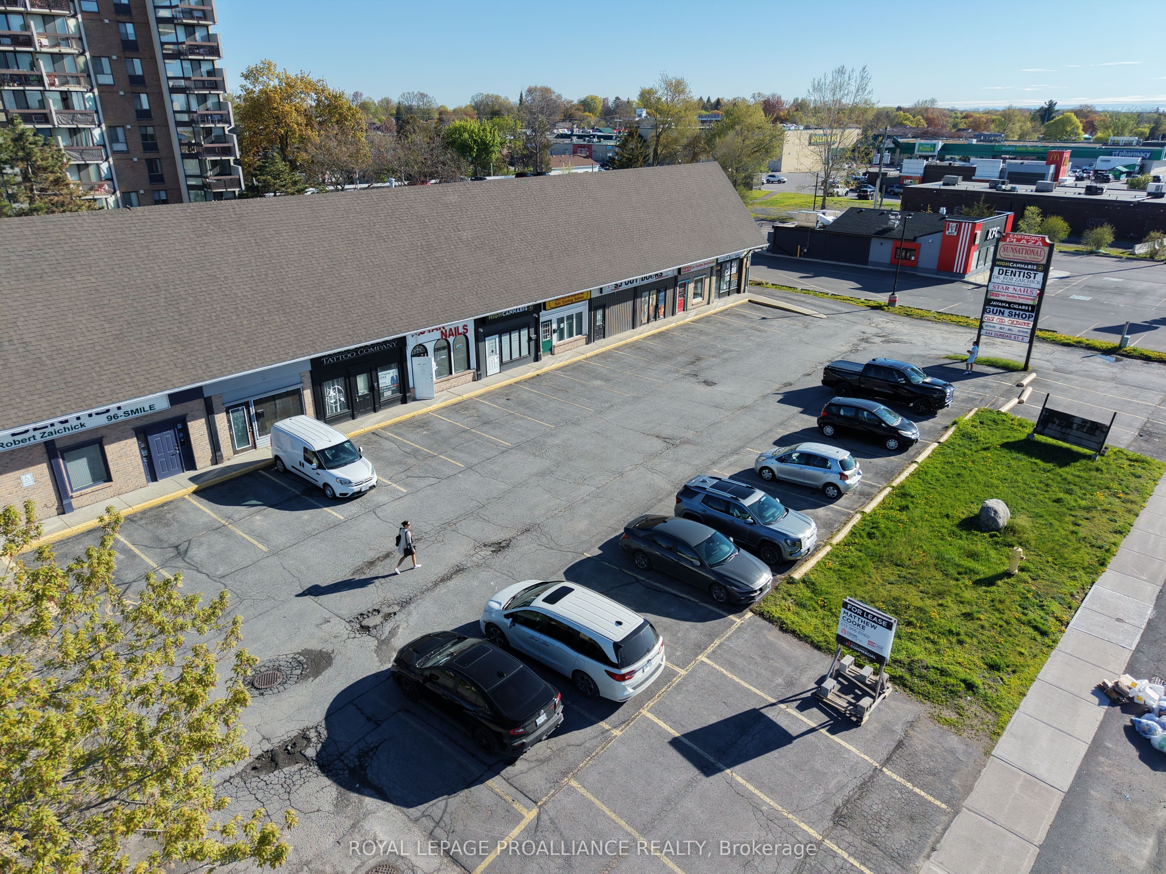 444 Dundas Street E D Property Photo 3