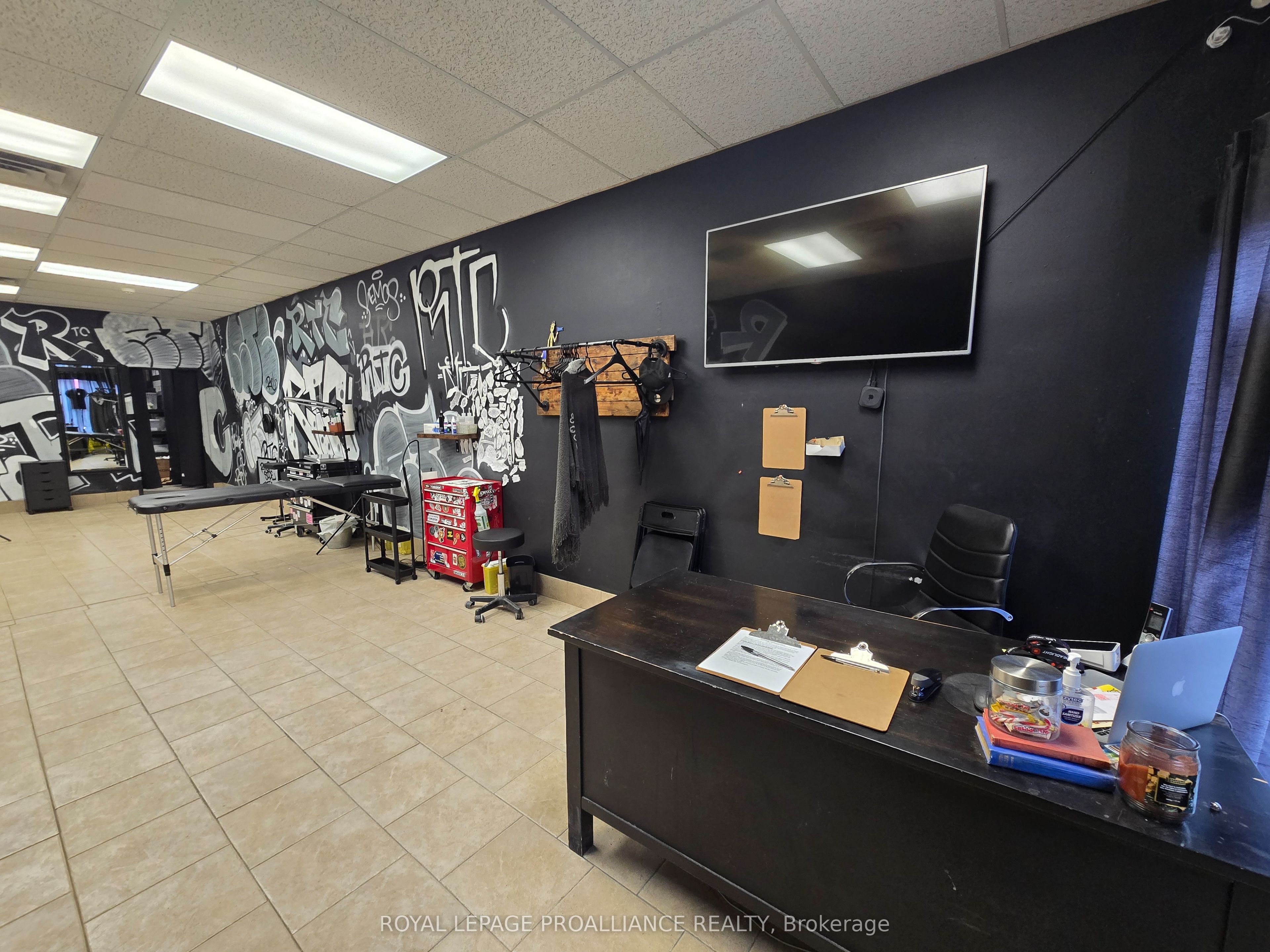 444 Dundas Street E D Property Photo 7