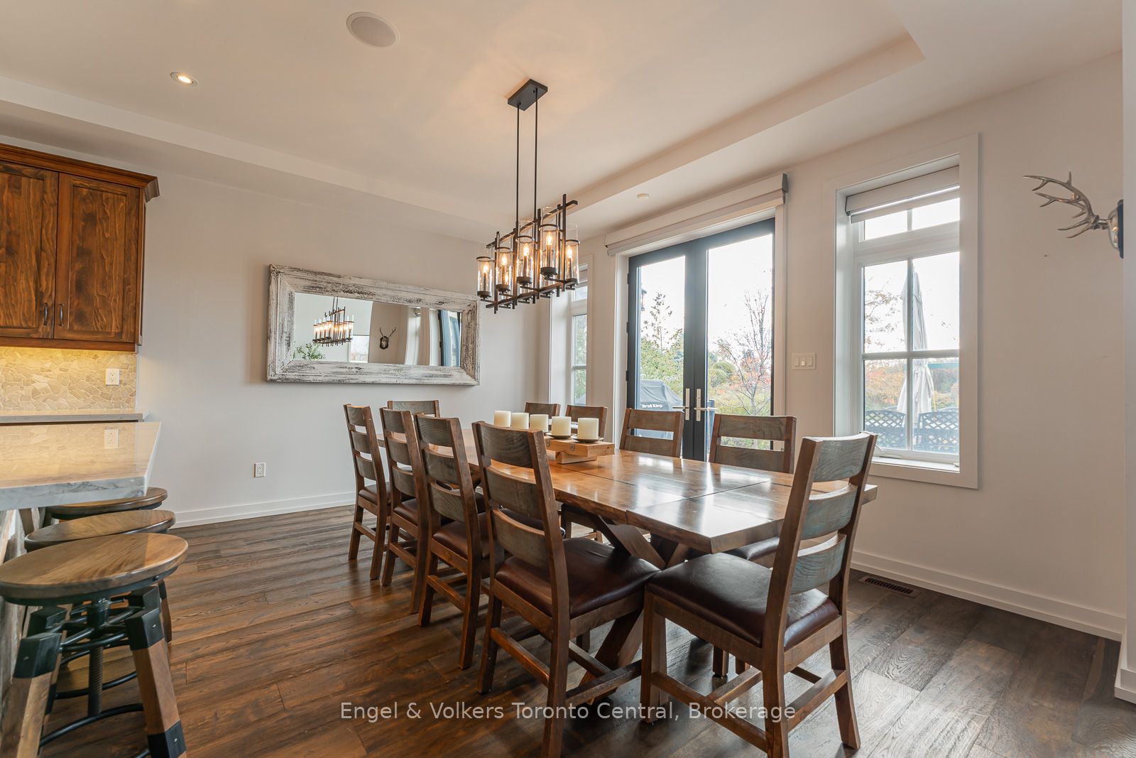 280 Sunset Boulevard Property Photo 12